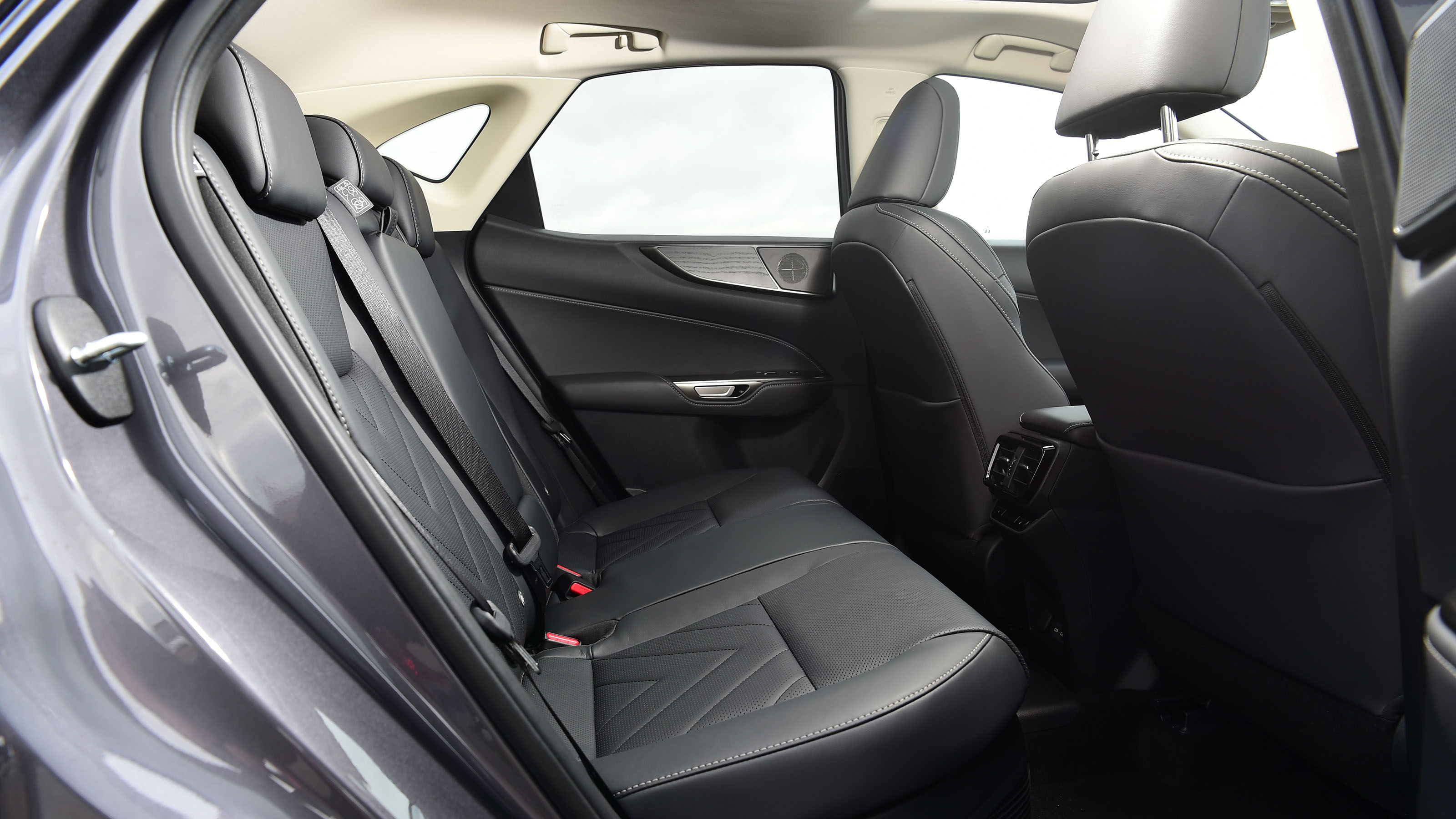 Lexus NX 450h+