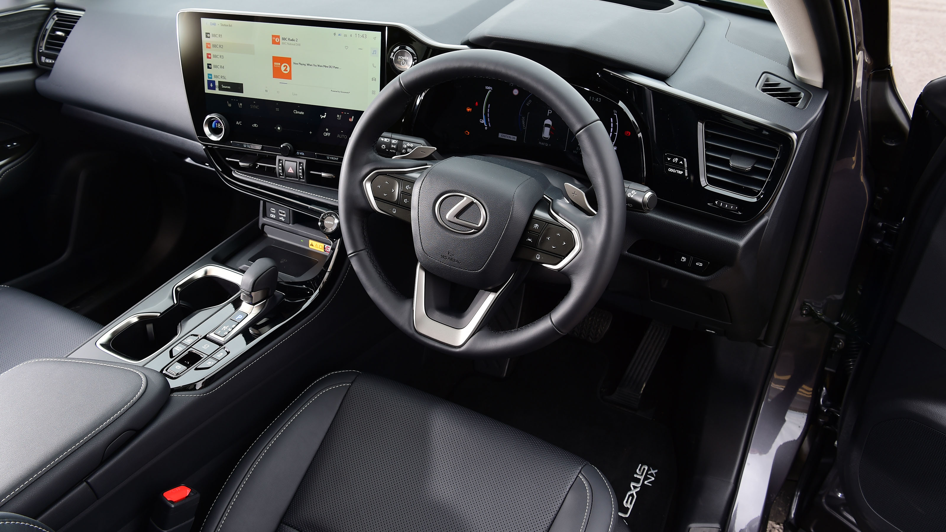 Lexus NX 450h+