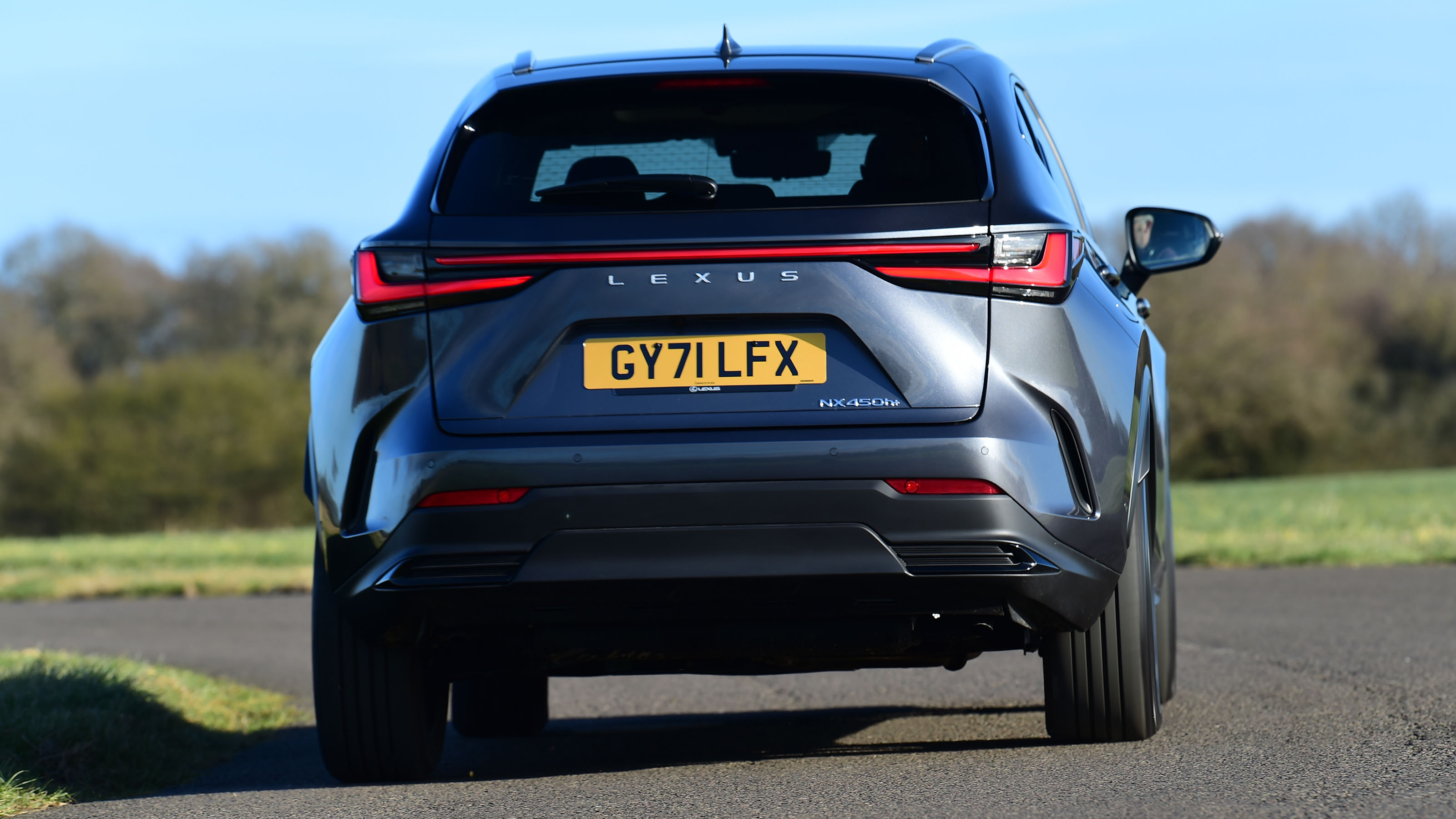 Lexus NX 450h+