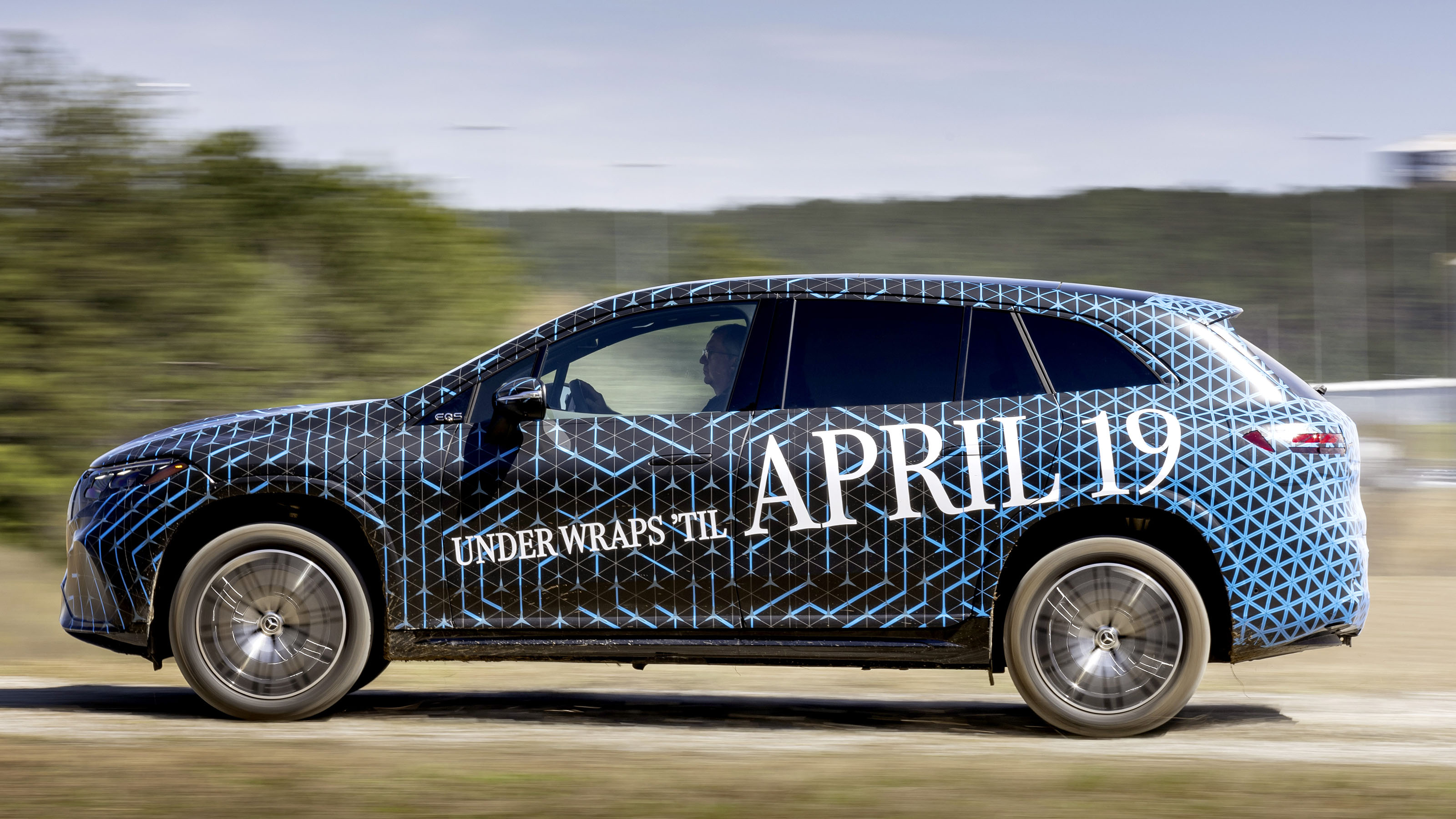 Mercedes EQS SUV