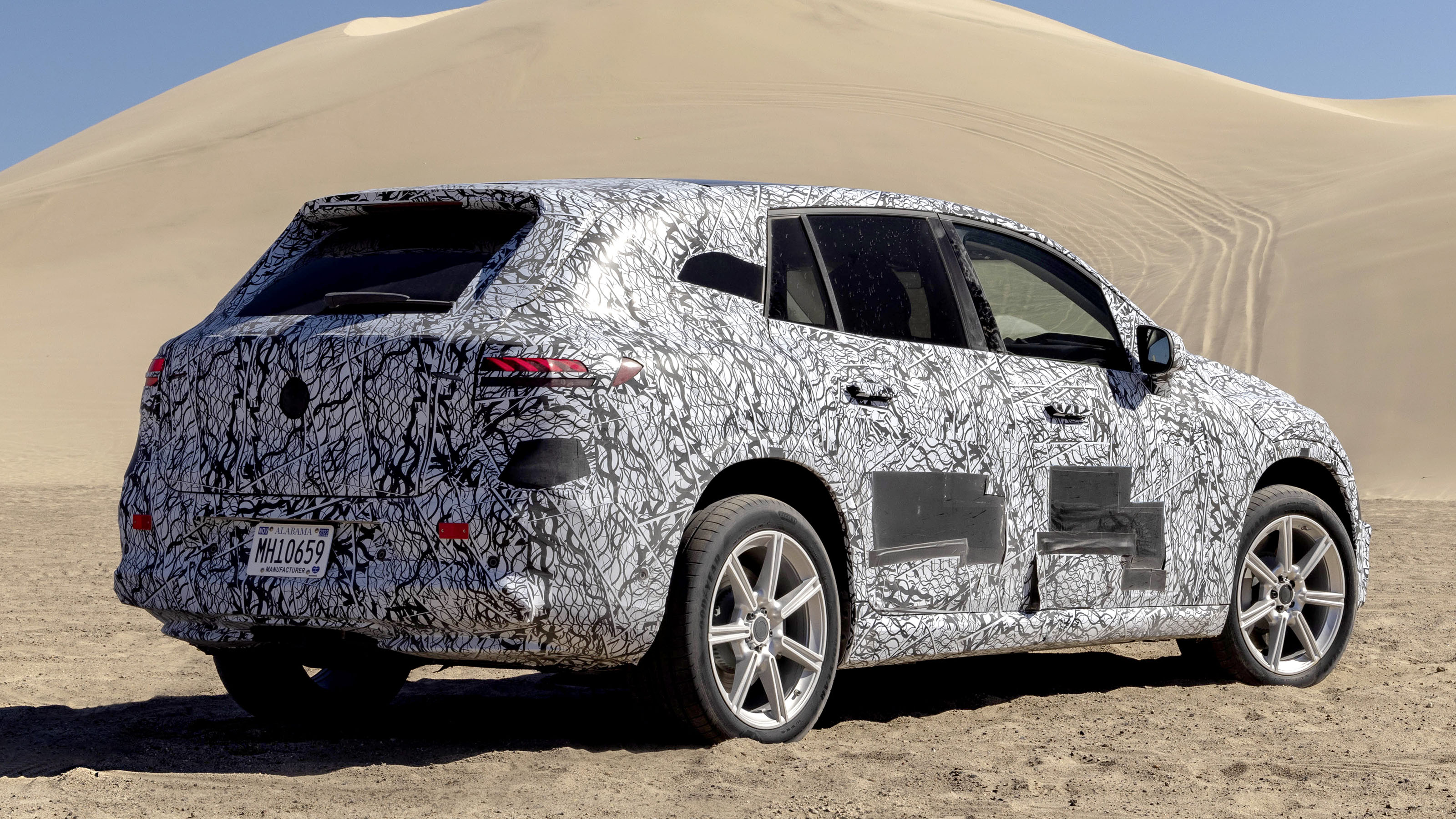 Mercedes EQS SUV