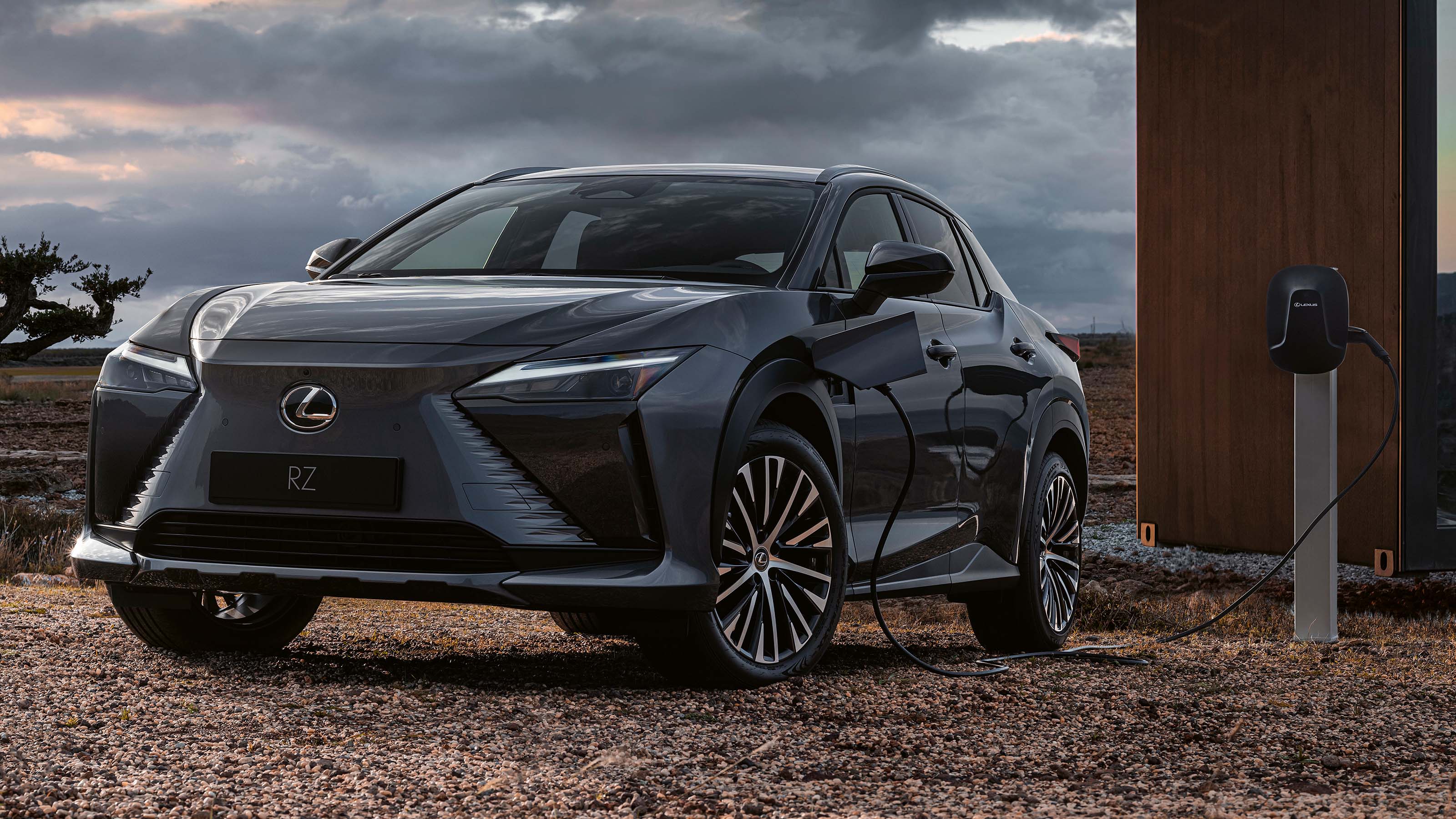 Lexus RZ 450e