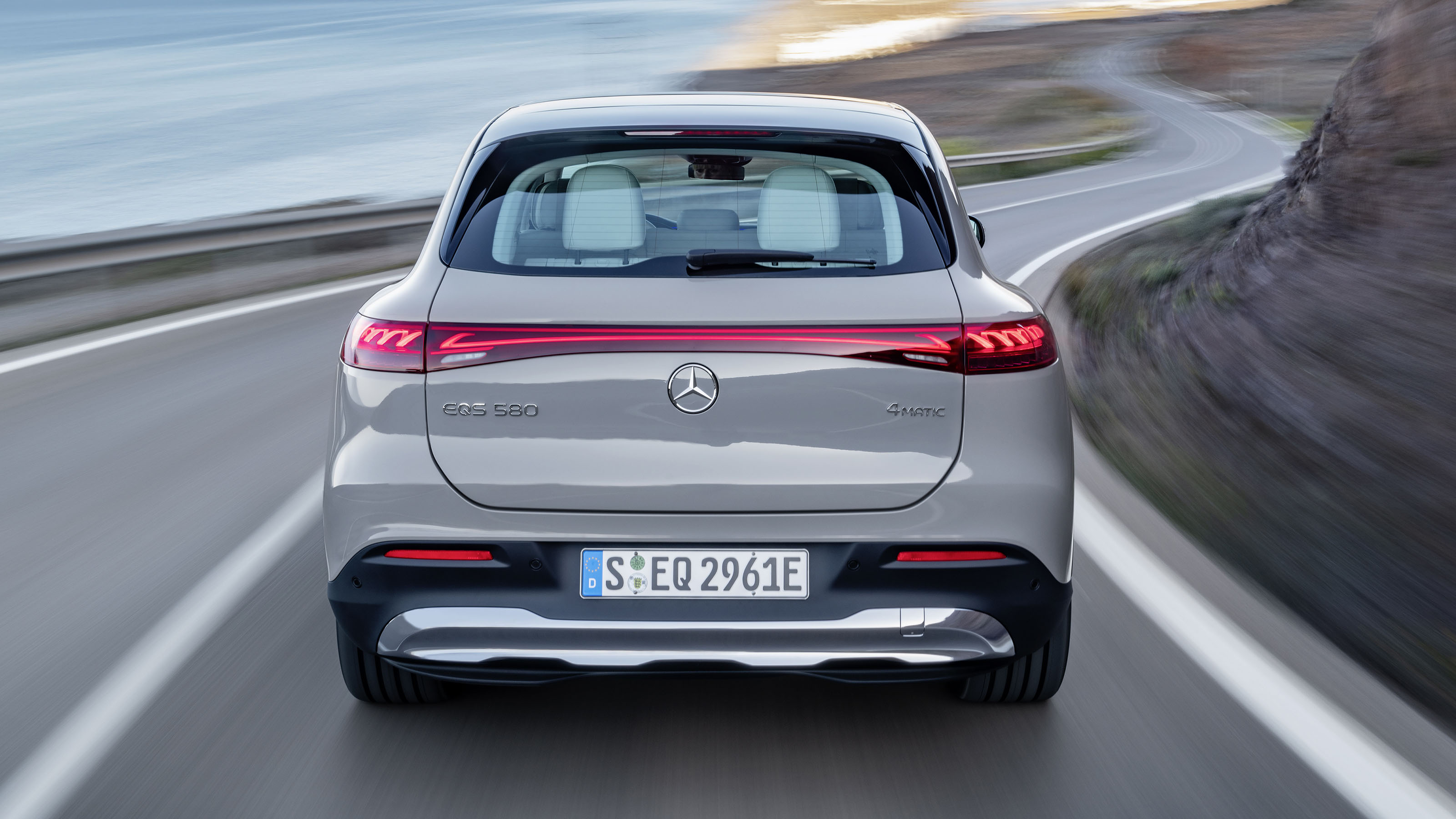 Mercedes EQS SUV