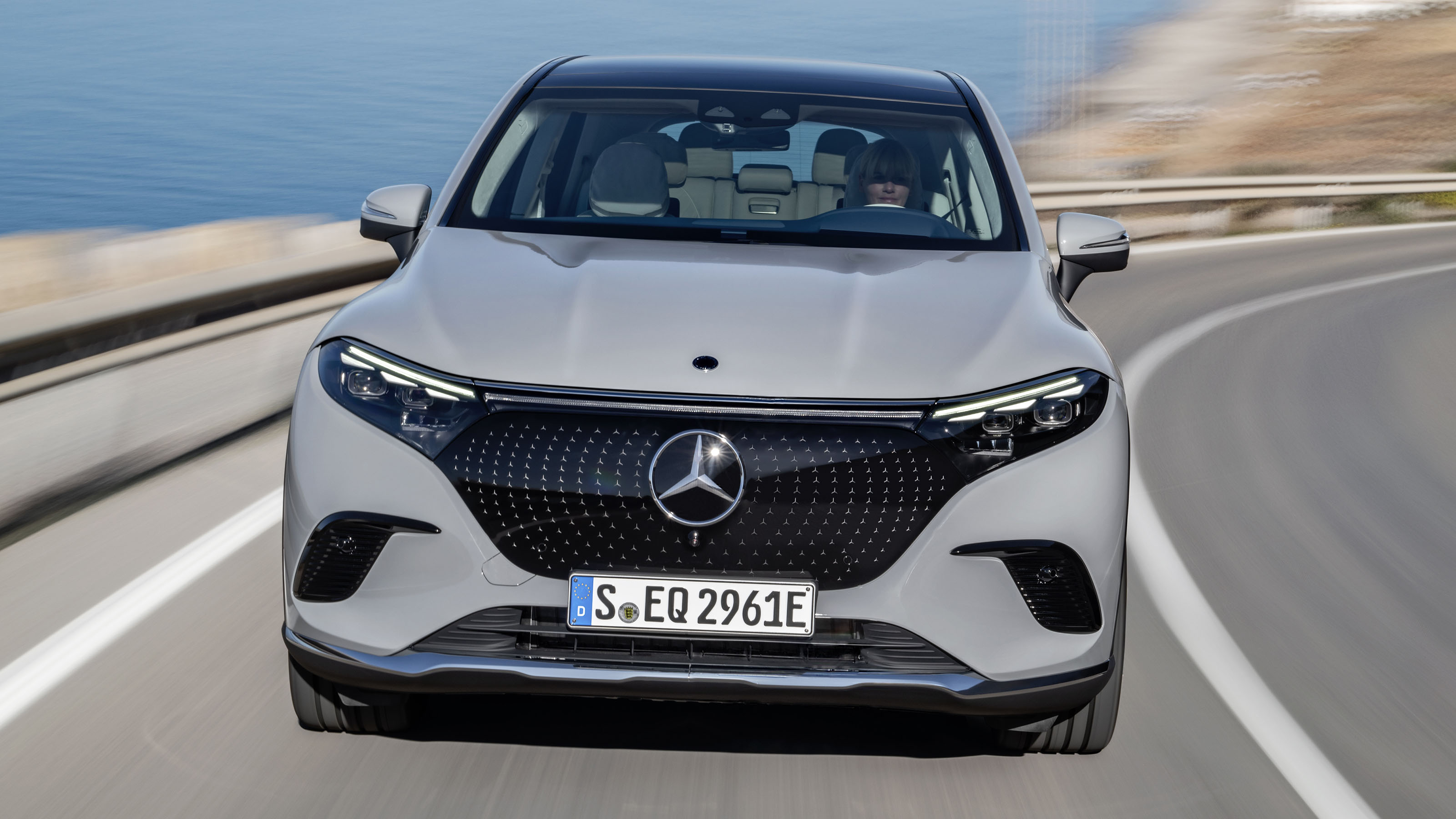 Mercedes EQS SUV