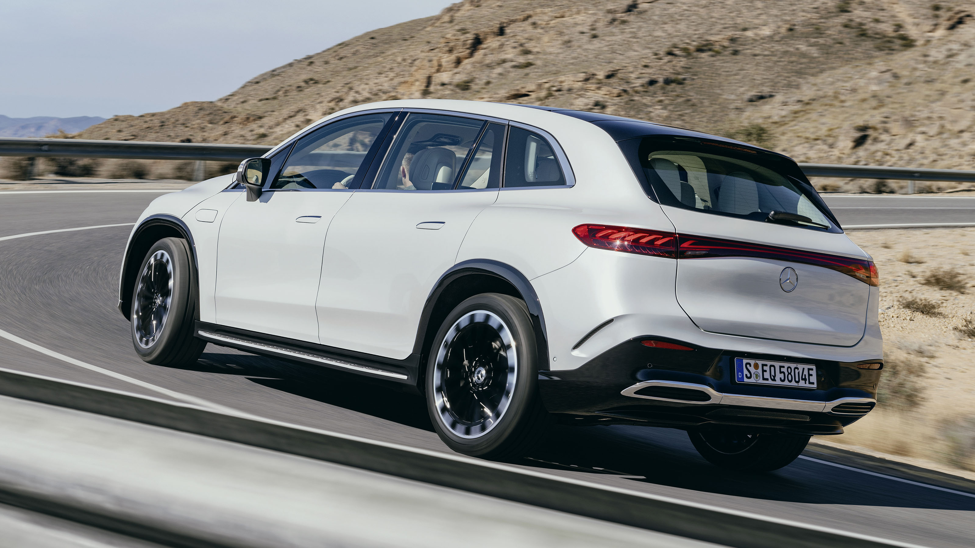 Mercedes EQS SUV