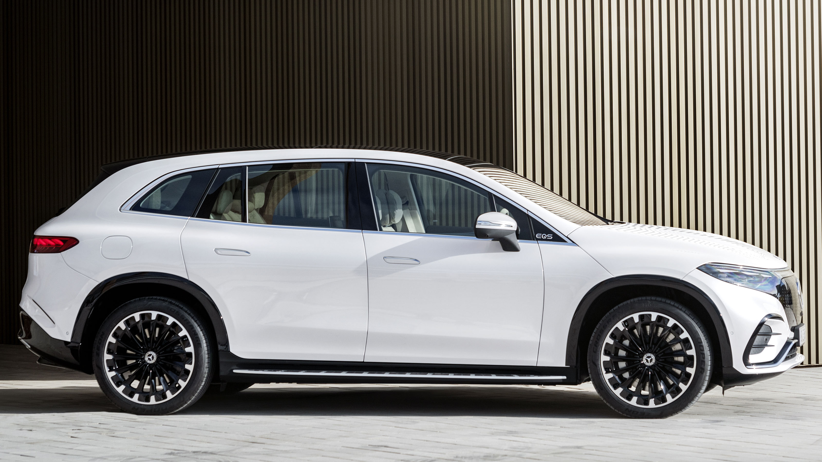 Mercedes EQS SUV