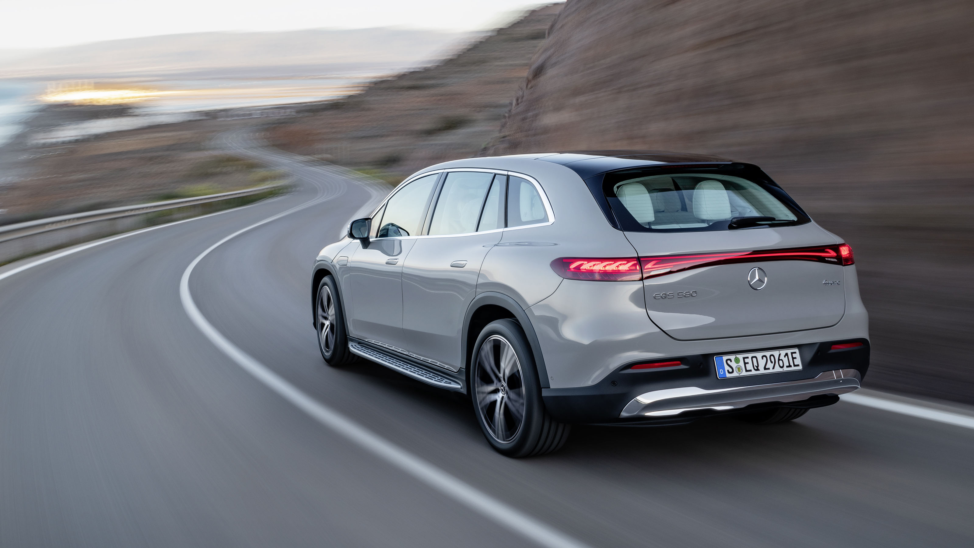 Mercedes EQS SUV