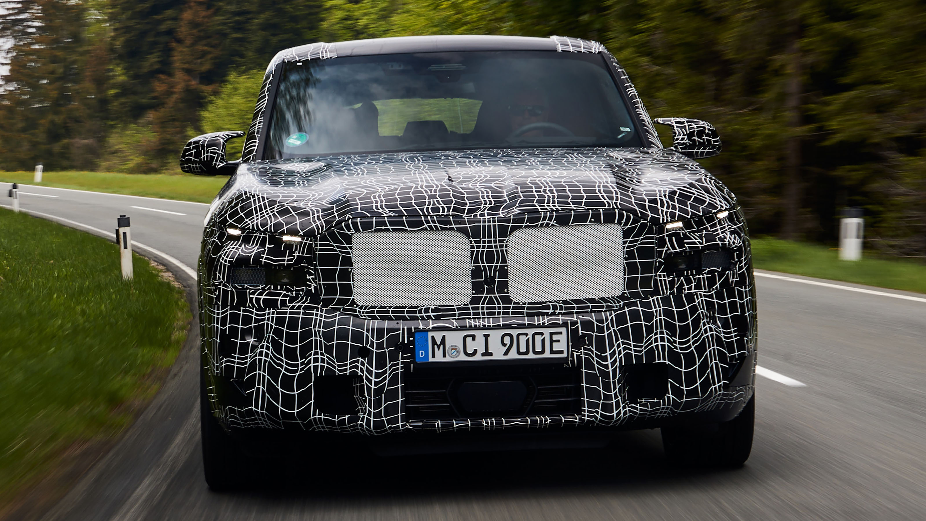 BMW XM prototype