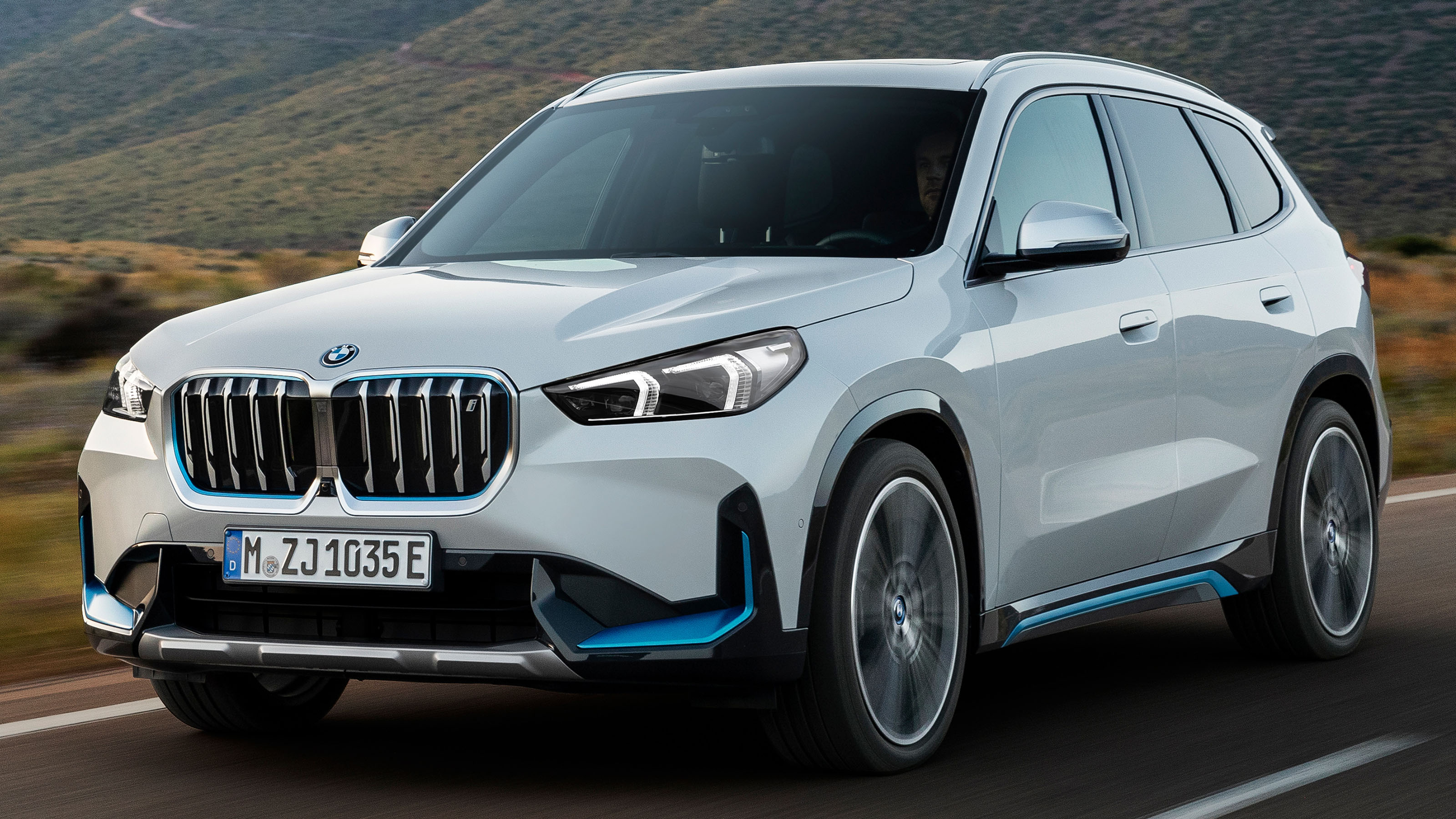 BMW iX1