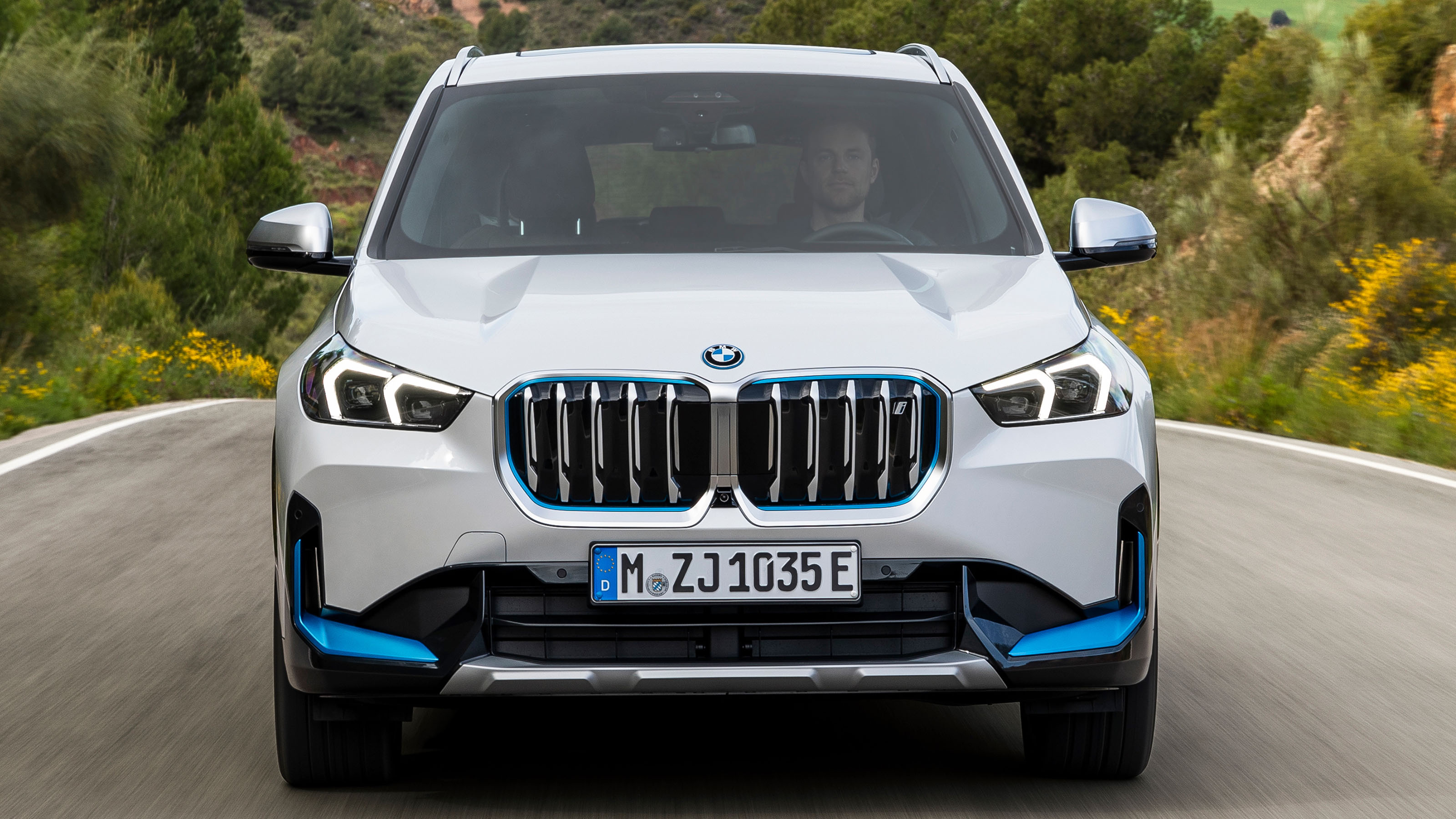 BMW iX1