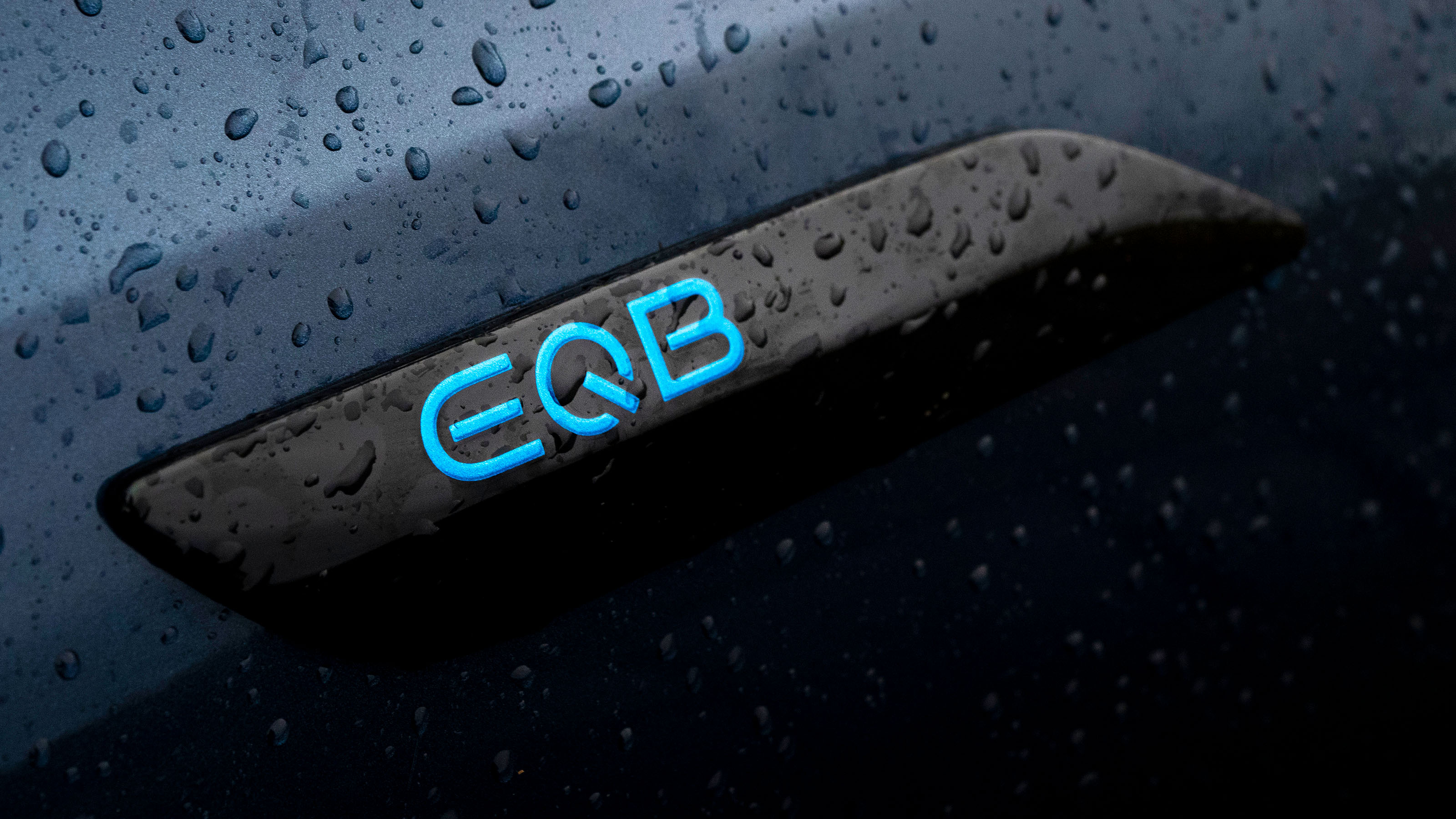 Mercedes EQB