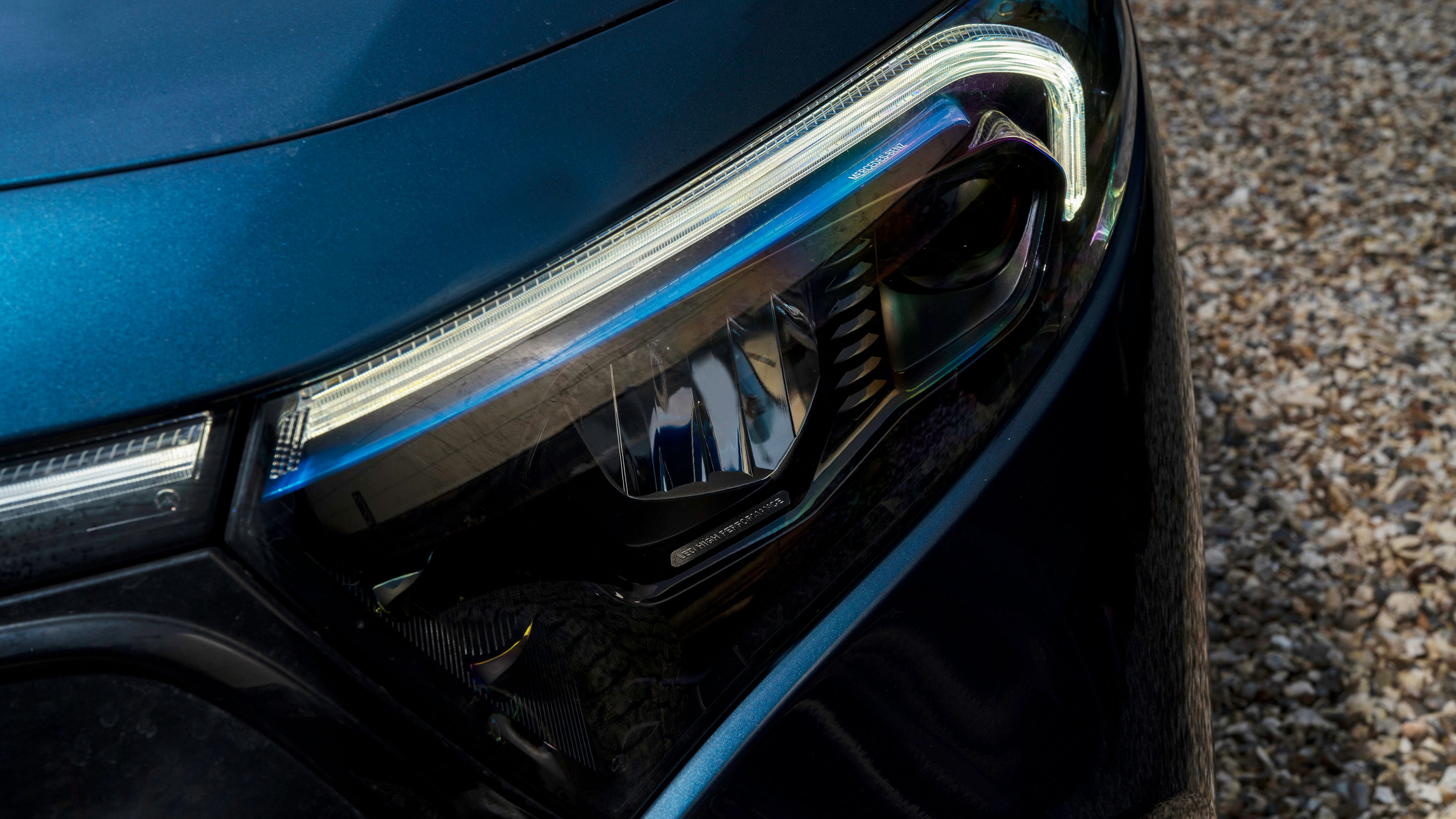 Mercedes EQB
