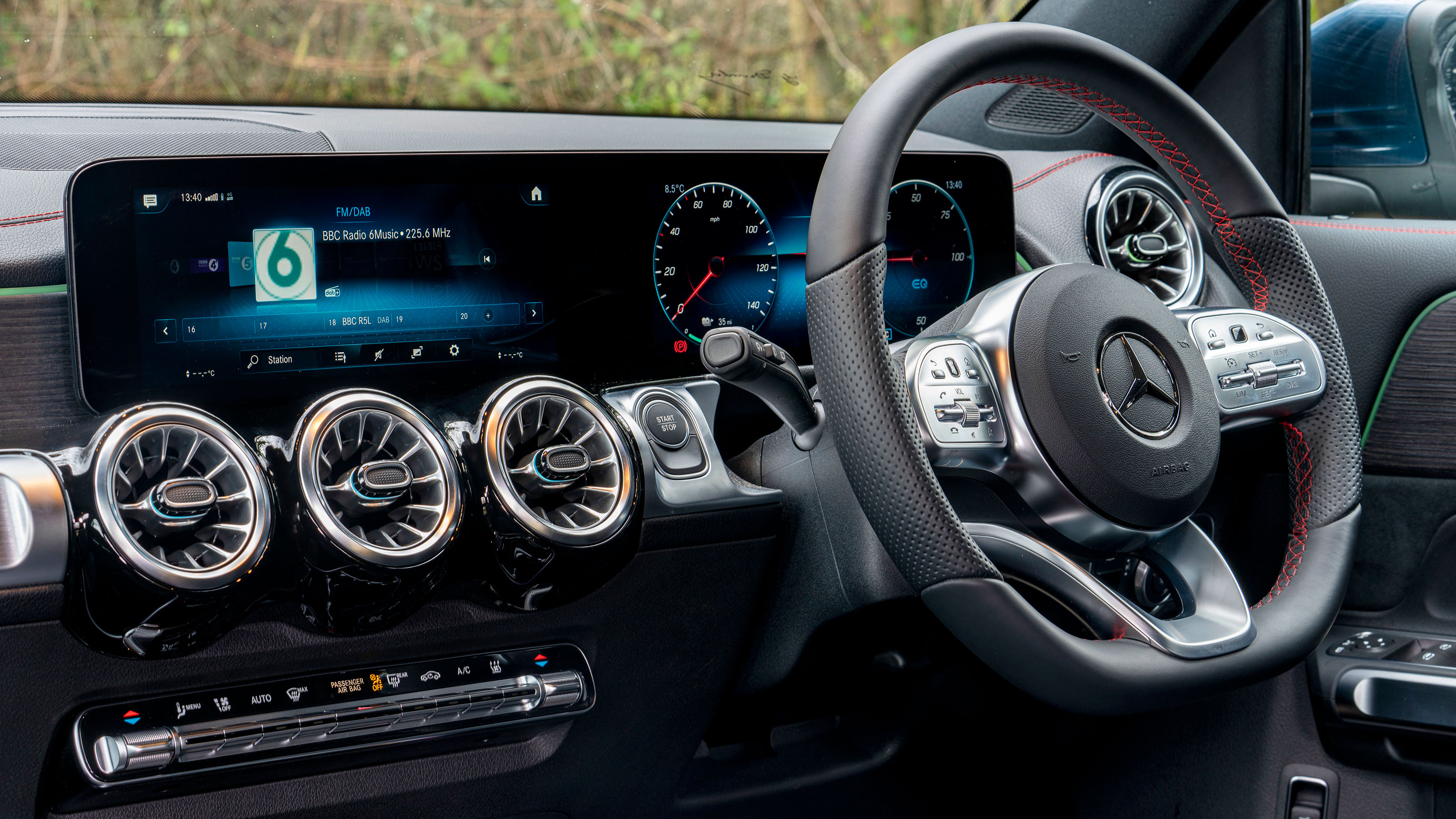 Mercedes EQB