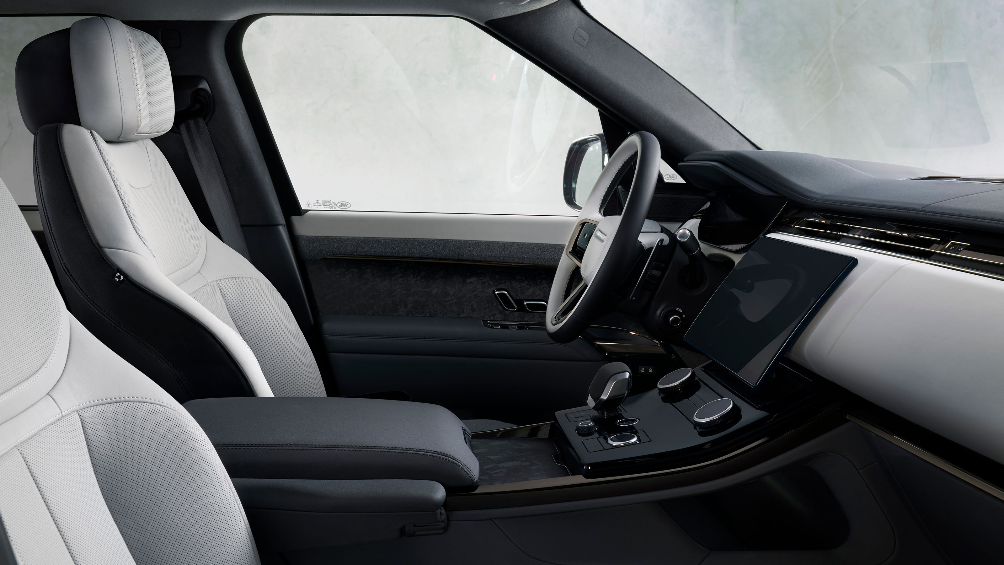 New Range Rover Sport