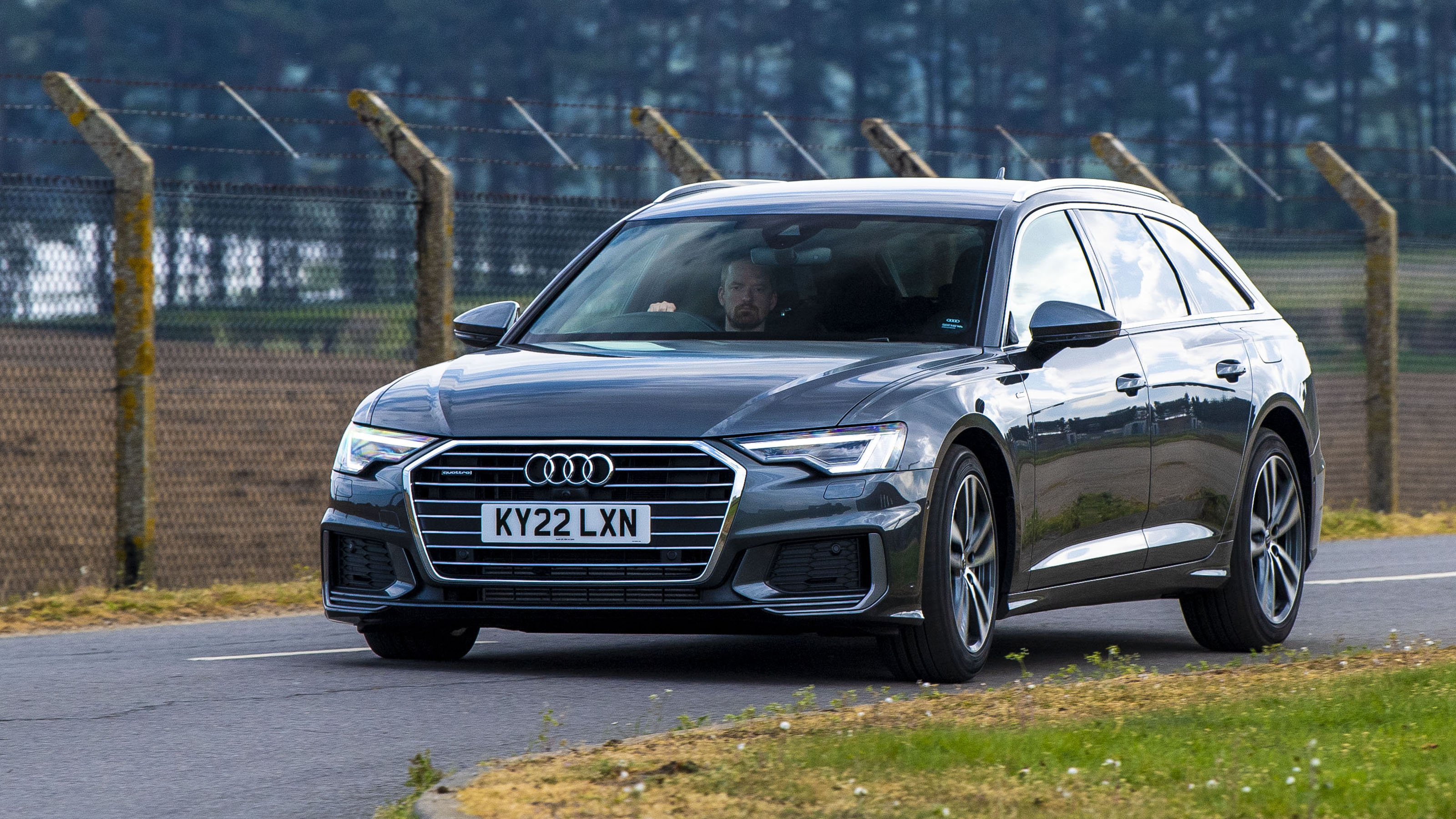 Audi A6 Avant TFSI e