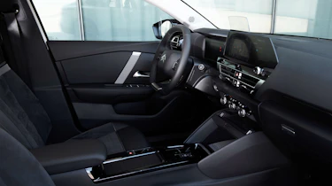 Citroen e-C4 X