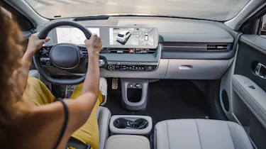 Hyundai Ioniq 5 - interior dynamic