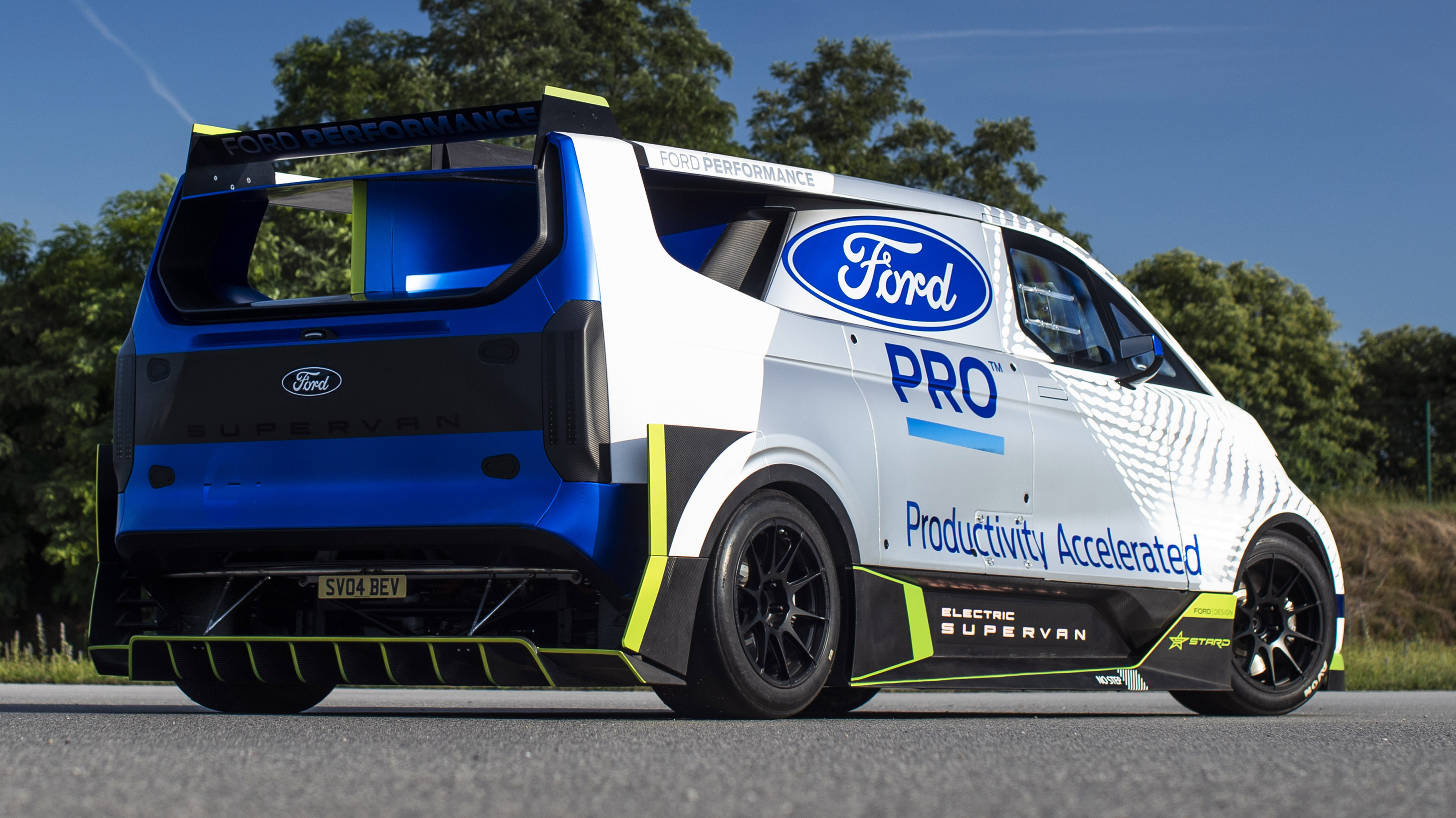 Ford Pro Electric SuperVan