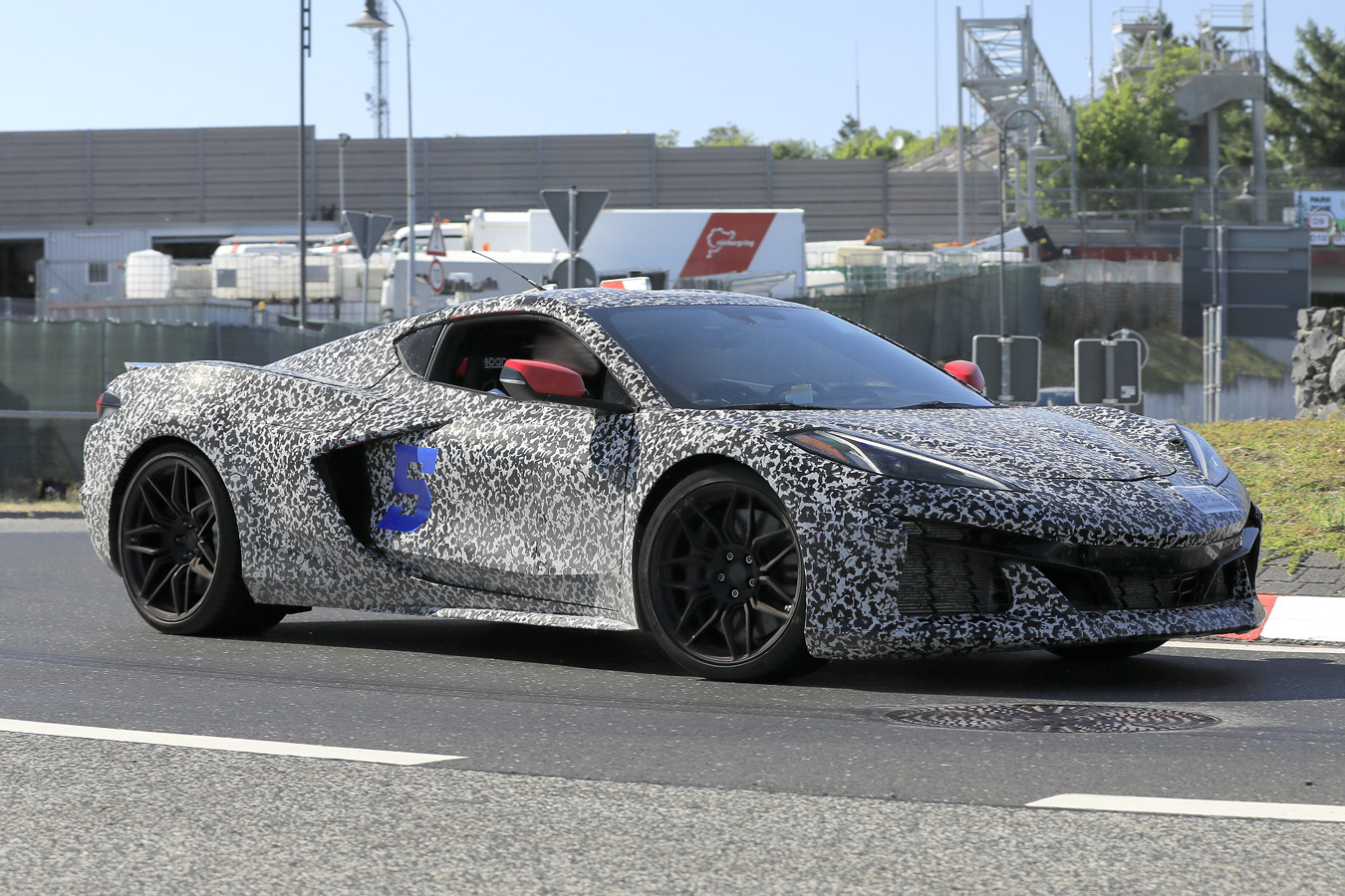 Corvette E-Ray