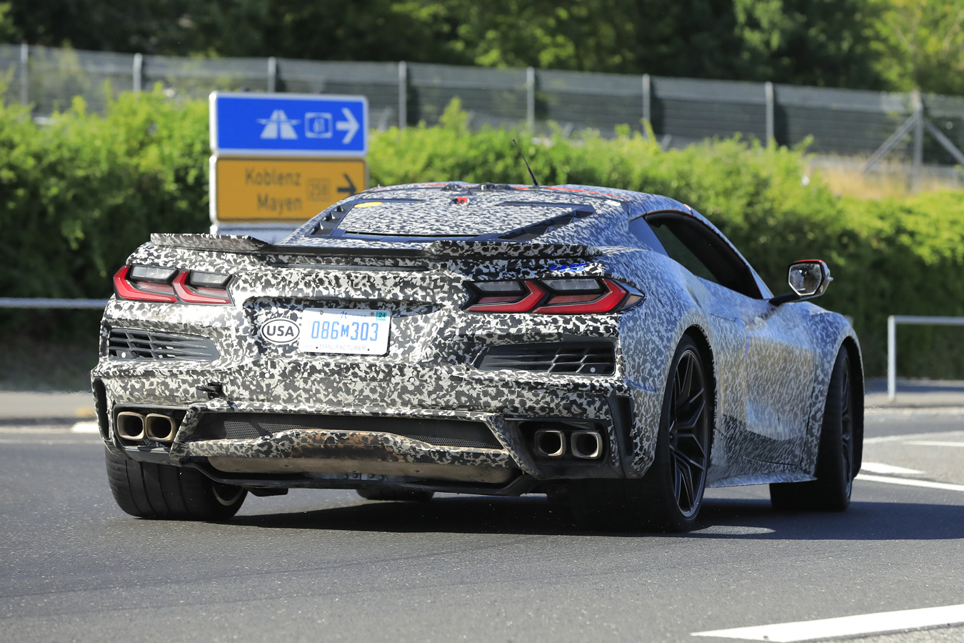 Corvette E-Ray