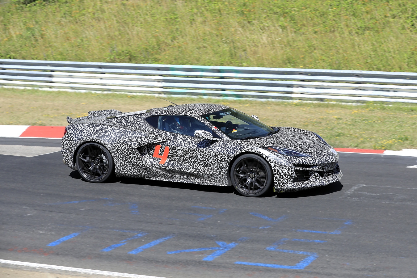 Corvette E-Ray