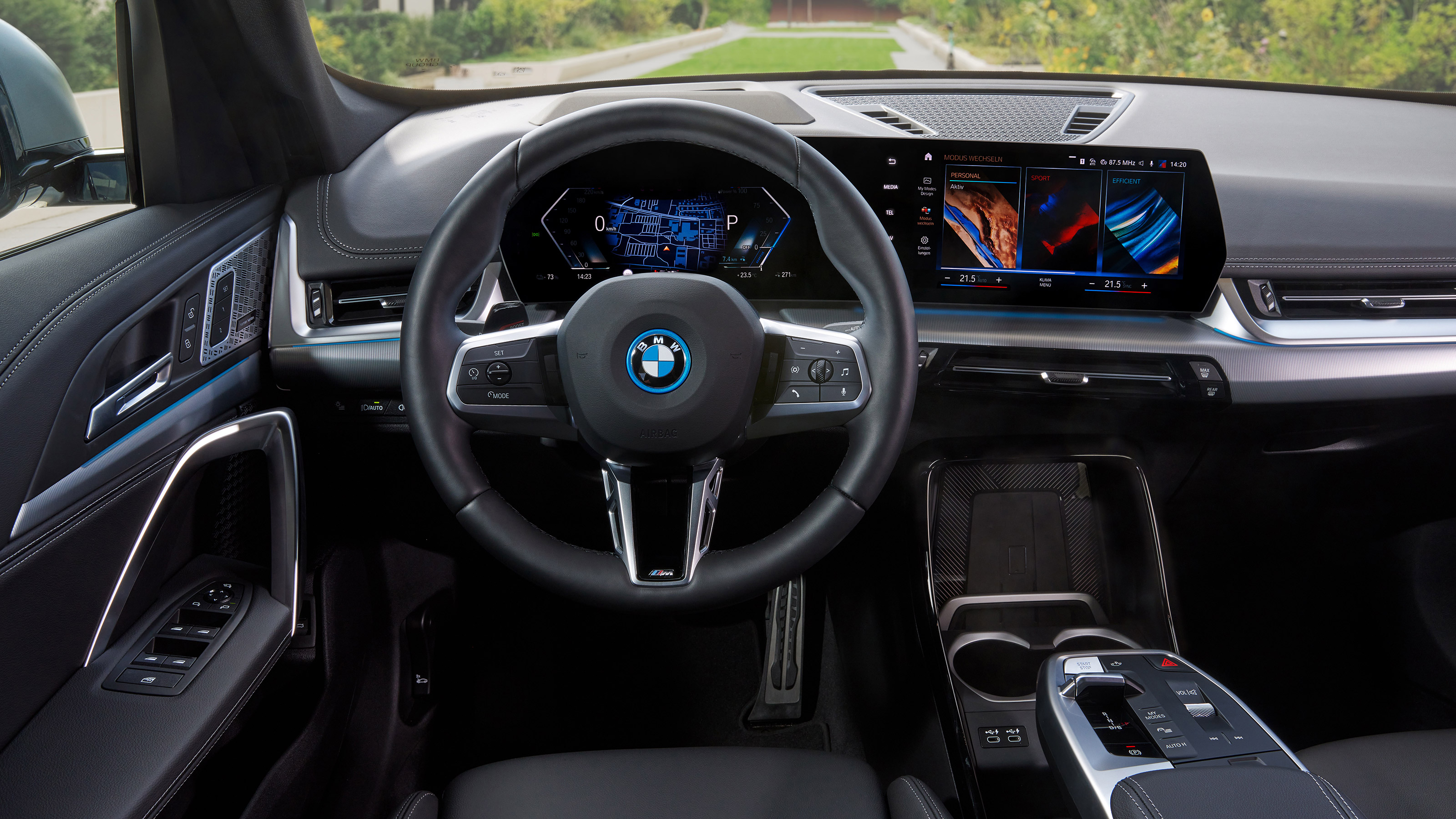 BMW iX1