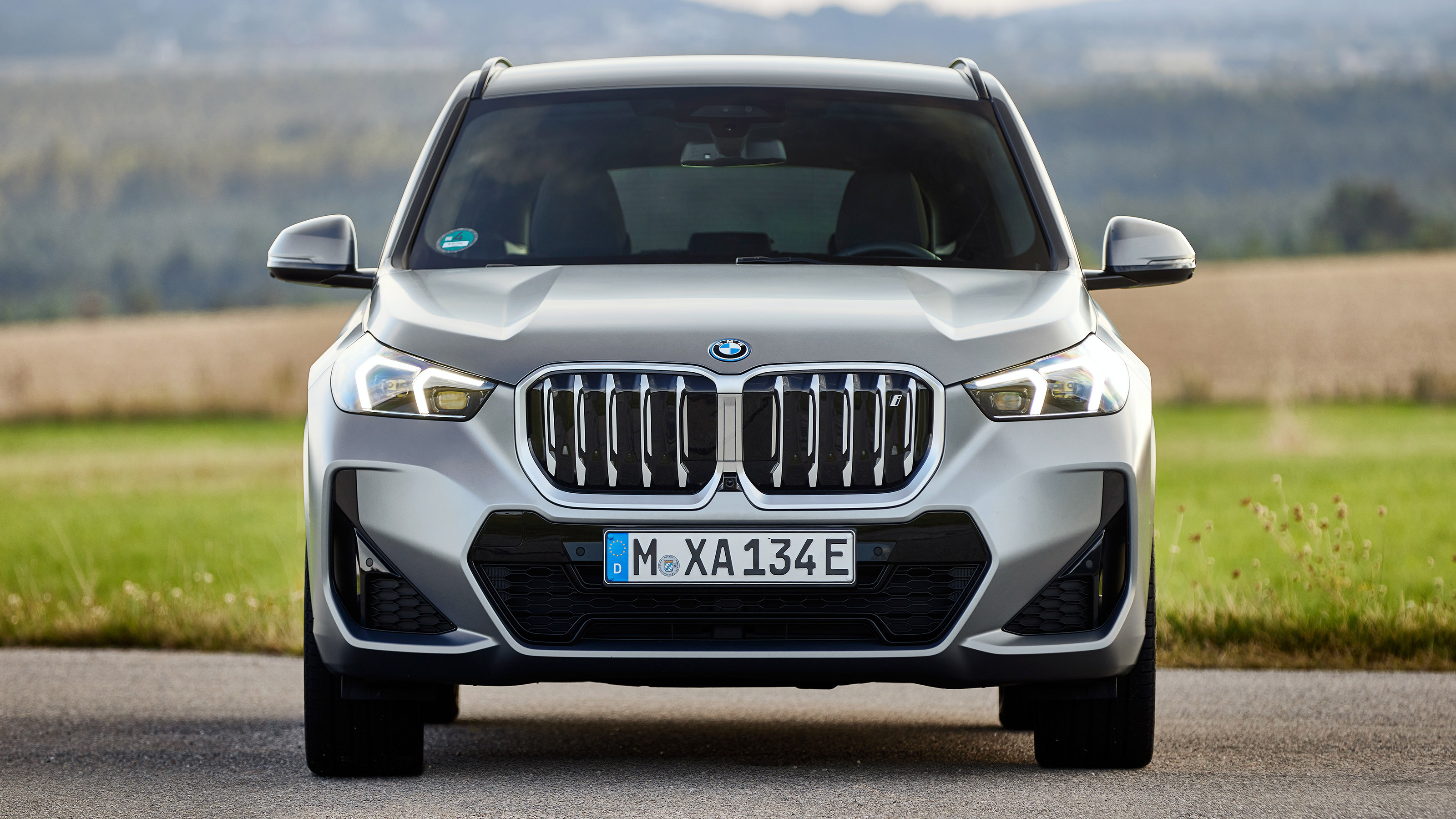 BMW iX1