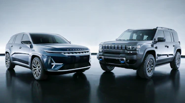 Jeep Recon 4x4 and Jeep Wagoneer S