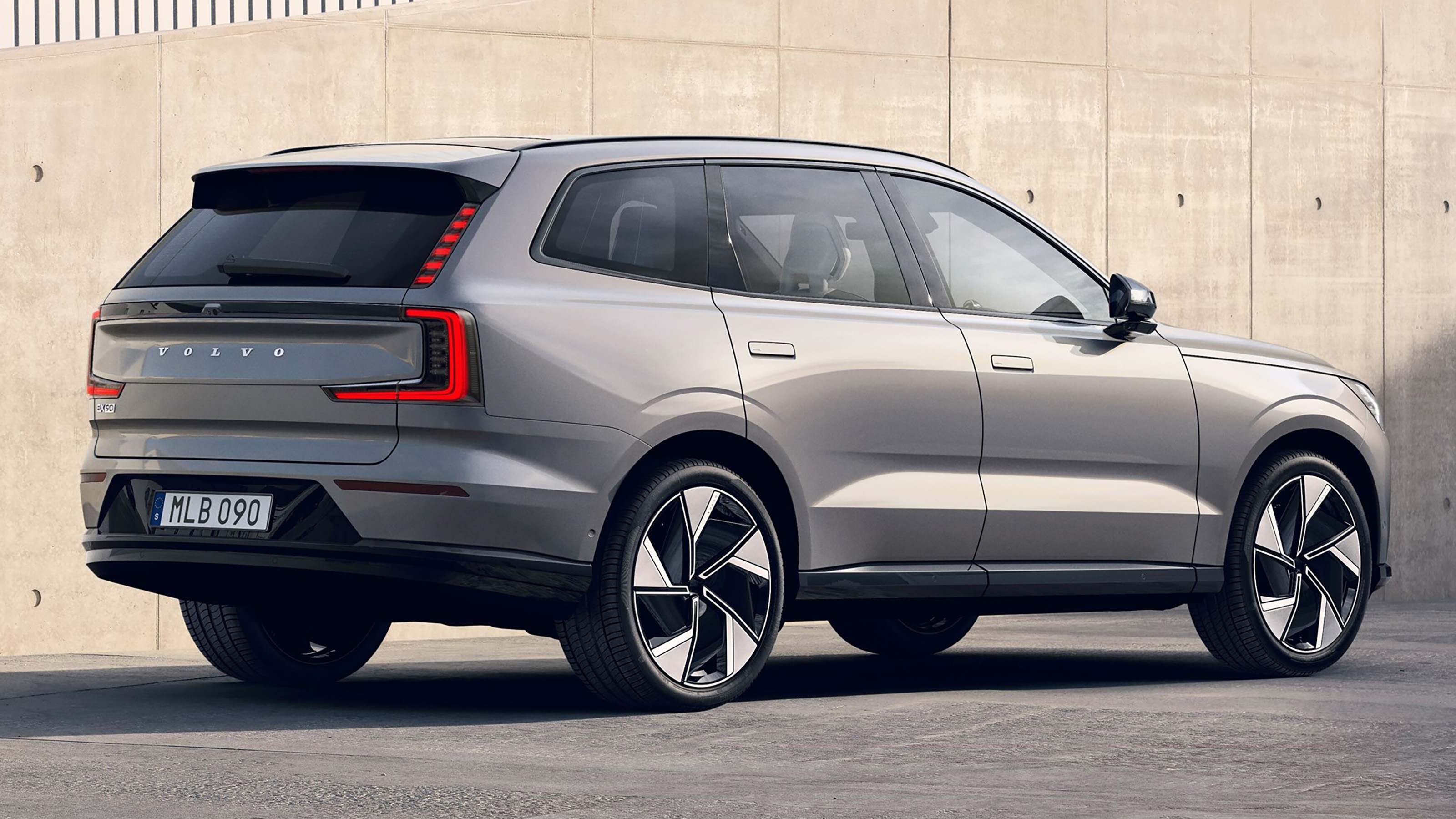 Volvo EX90