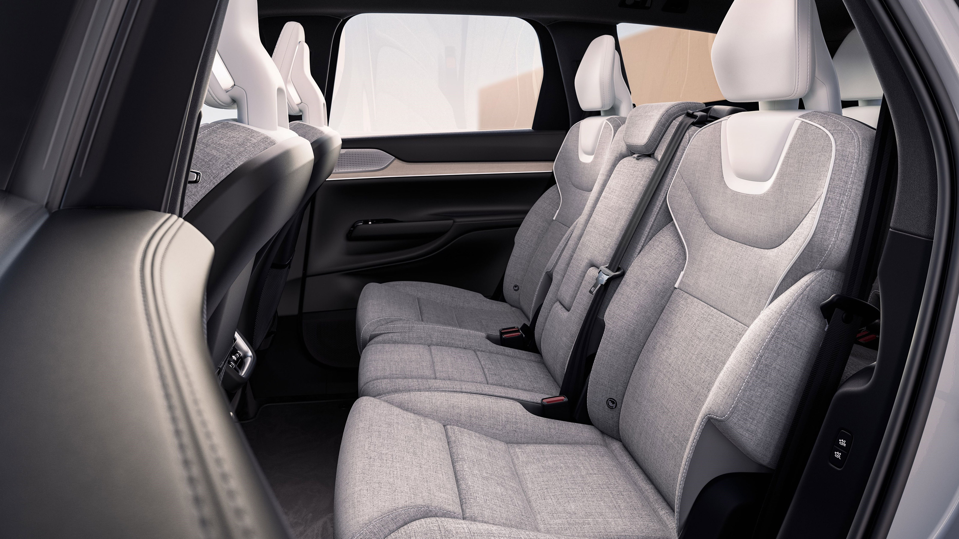 Volvo EX90