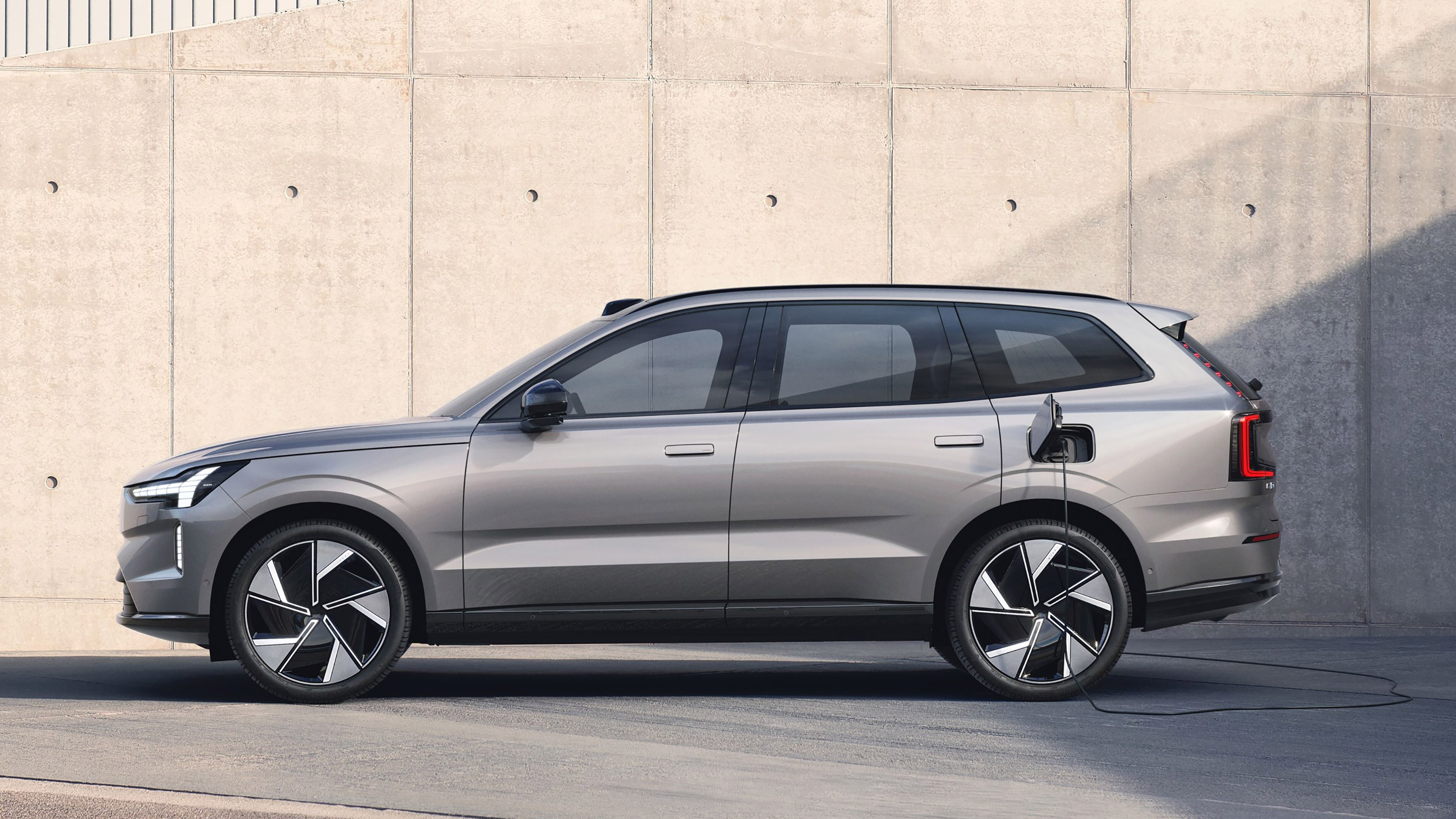 Volvo EX90
