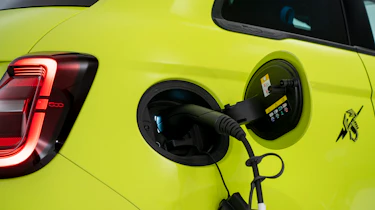 Abarth 500e studio charging