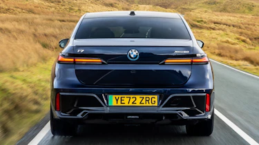 BMW i7 UK driving exterior