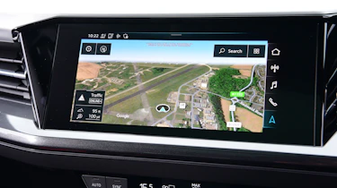Audi Q4 50 e-tron quattro touchscreen