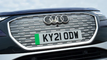 Audi Q4 50 e-tron quattro badge