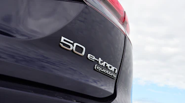 Audi Q4 50 e-tron quattro badge