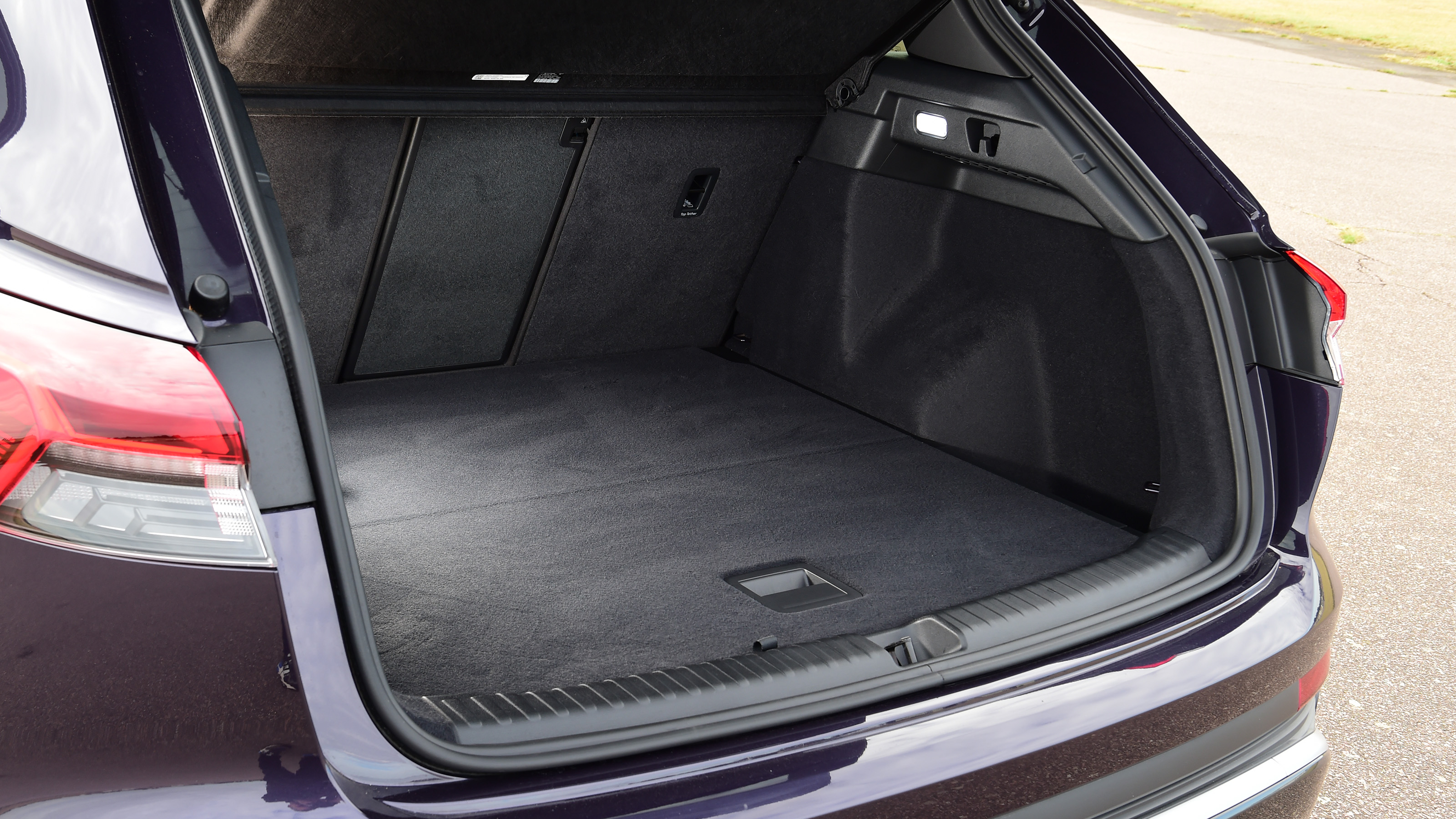 Audi Q4 50 e-tron quattro boot space
