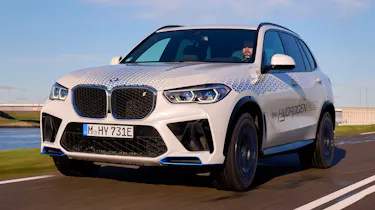 BMW iX5 Hydrogen driving