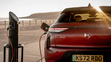 2023 DS 3 E-Tense - charging
