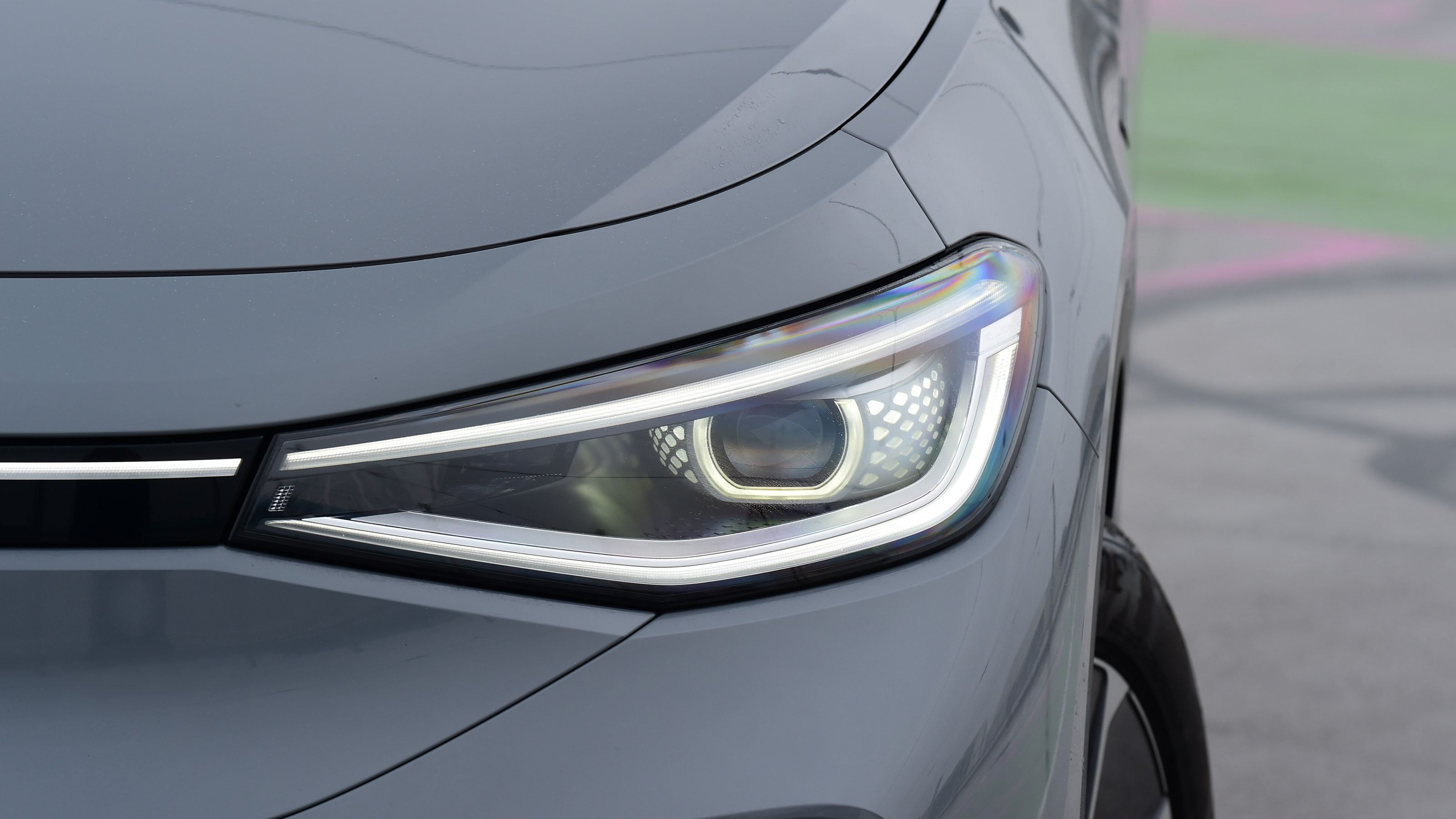 Volkswagen ID.4 SUV - headlights