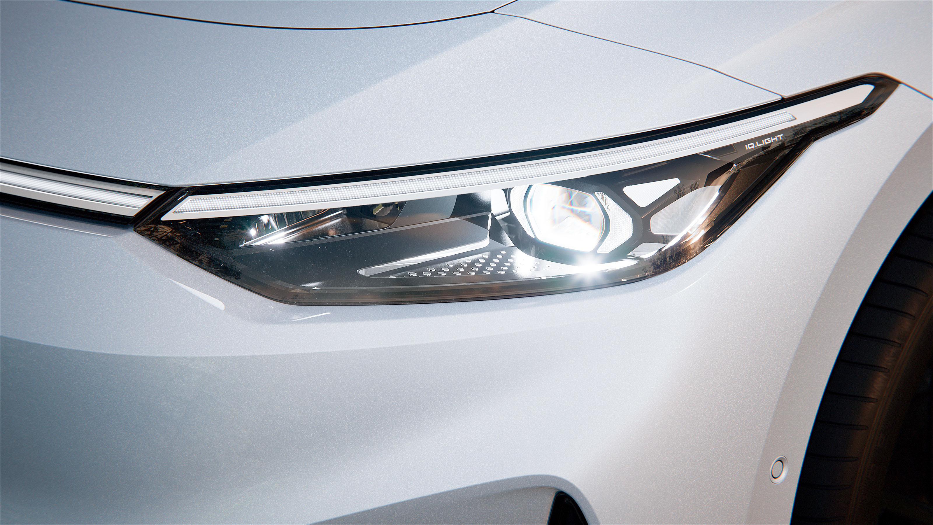 Volkswagen ID.7 - headlights