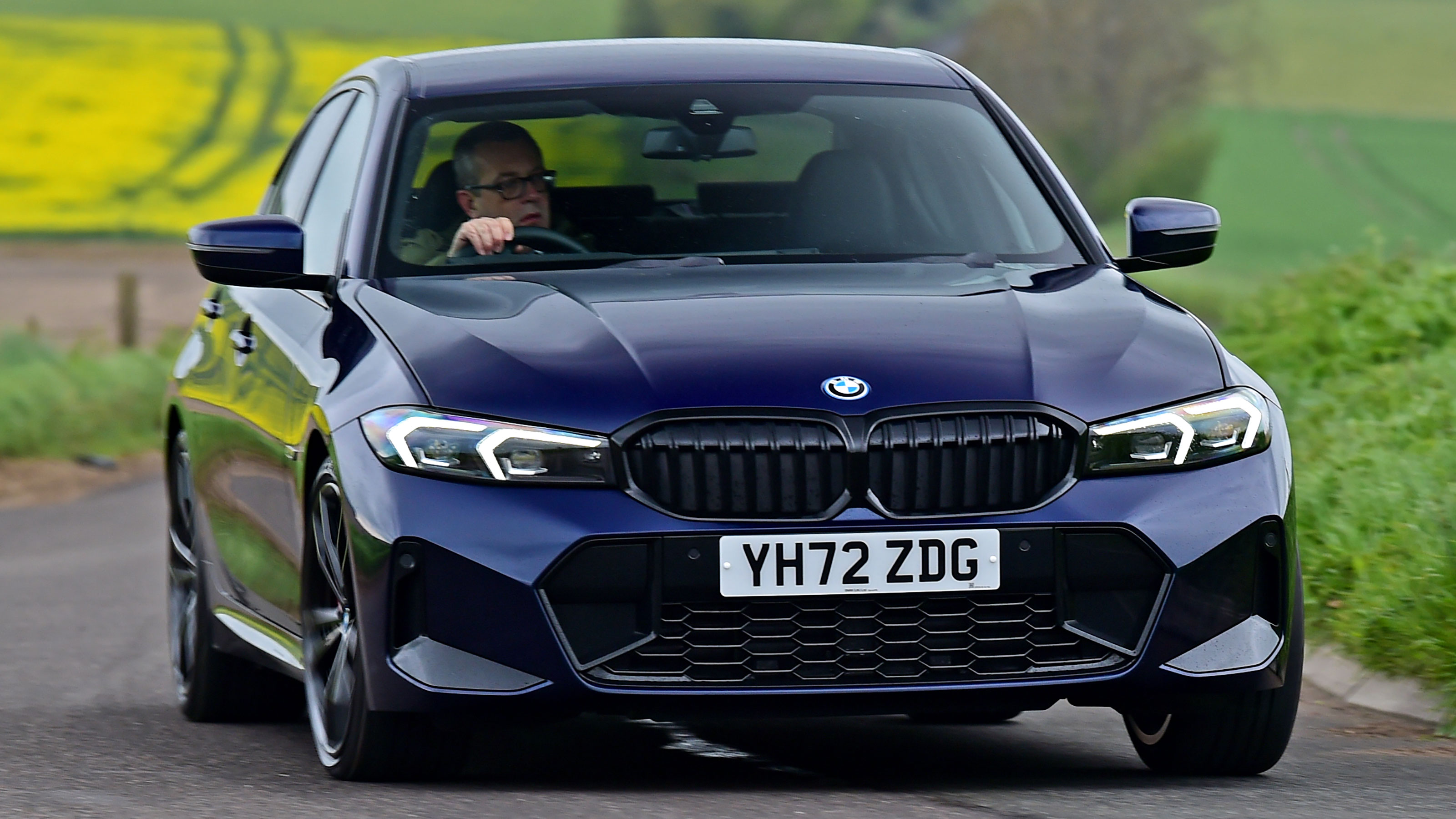2023 BMW 330e - front 3