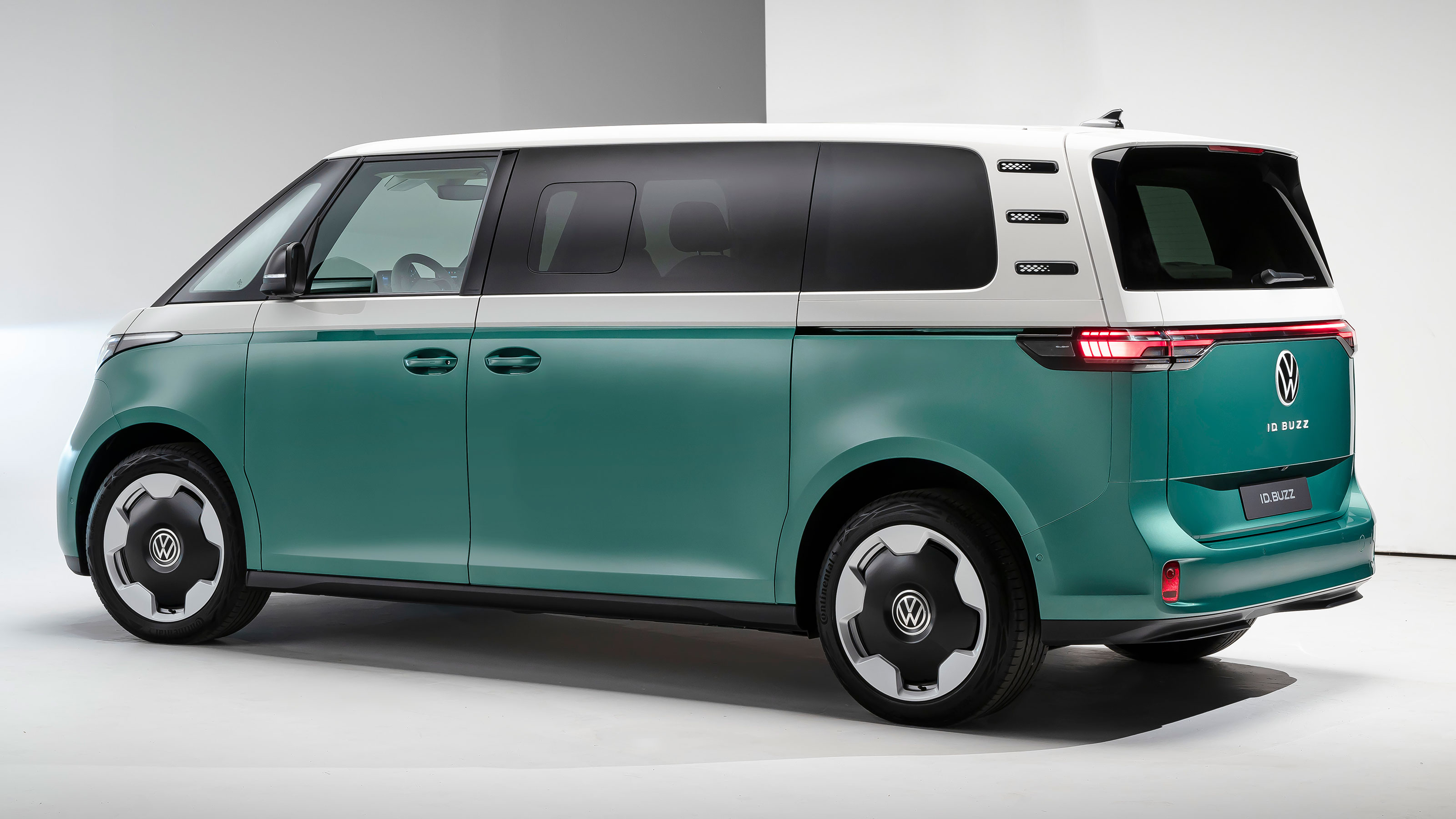 Volkswagen ID. Buzz LWB - rear