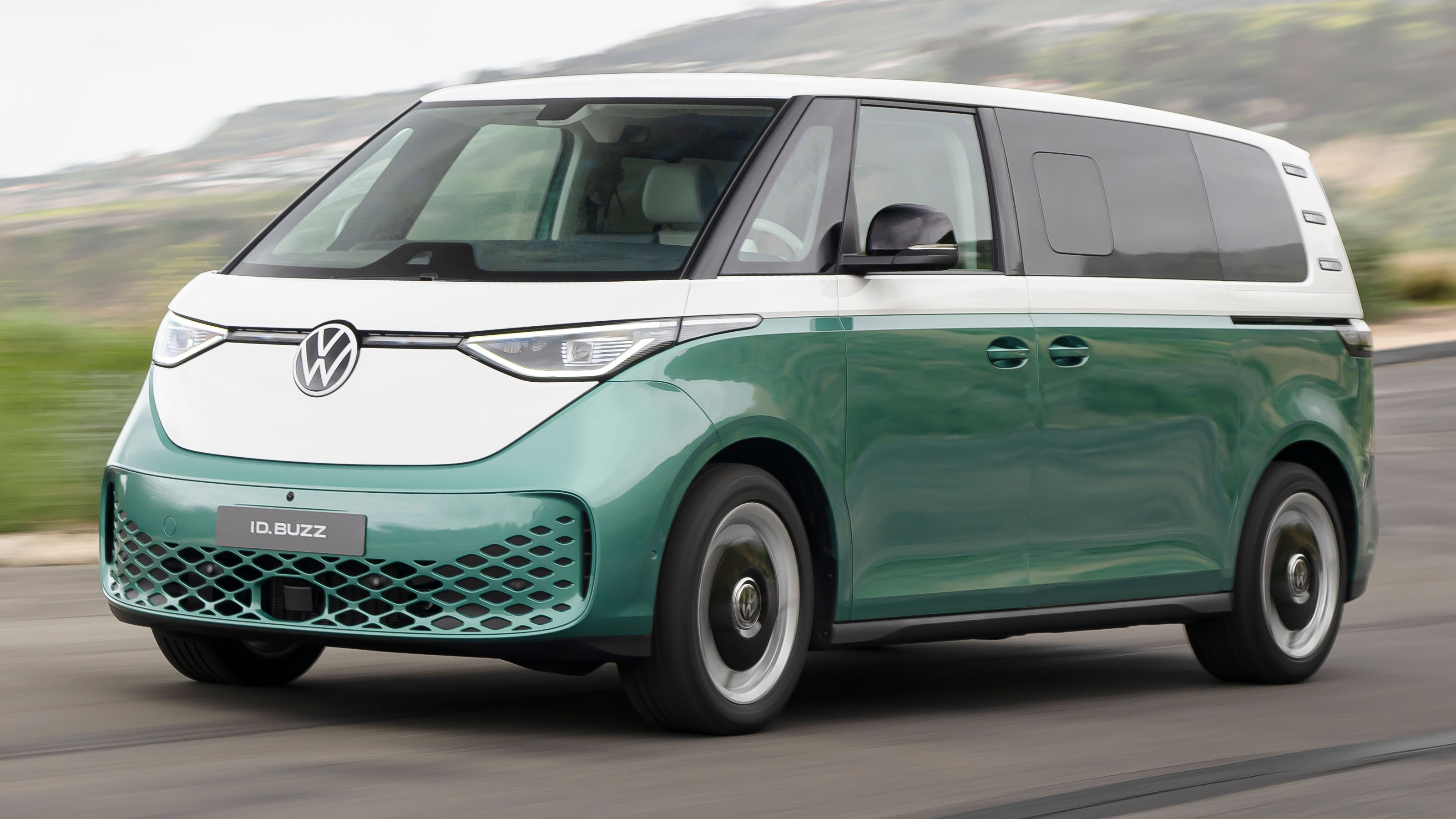 Volkswagen ID. Buzz LWB - dynamic front
