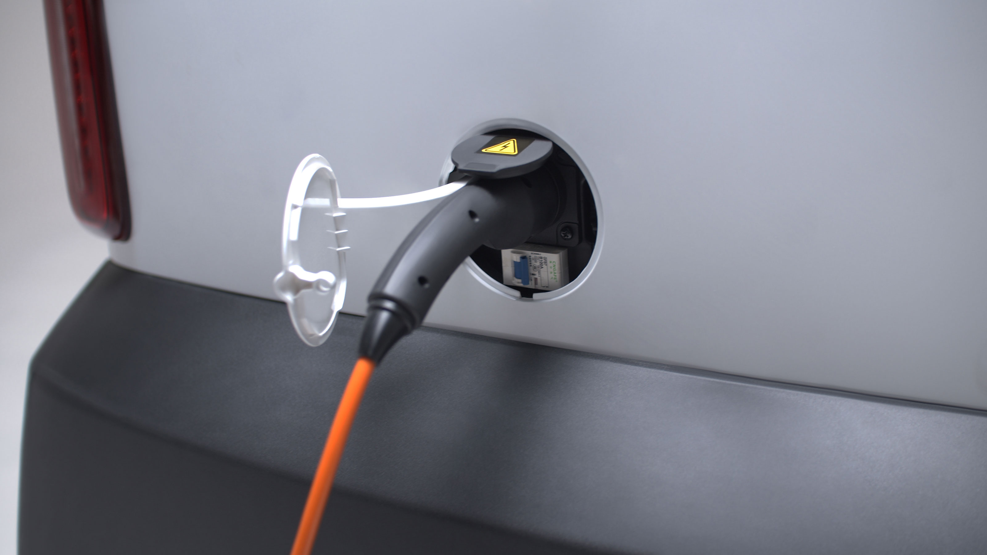 ARK Zero - charging