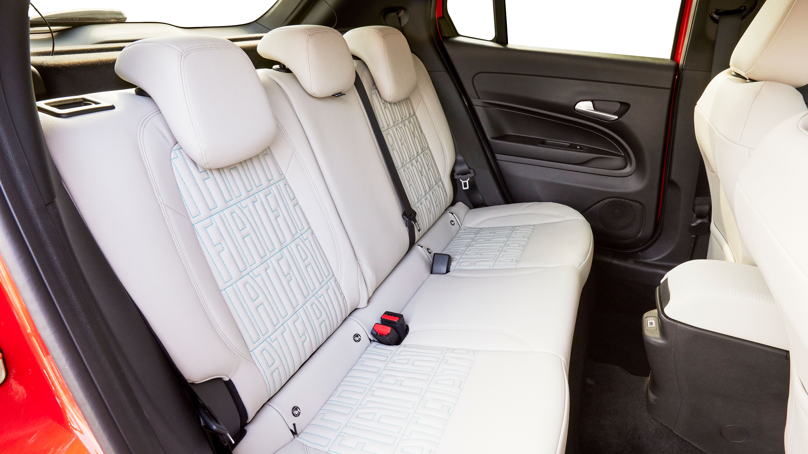 Fiat 600e - back seats