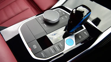BMW i4 - centre console
