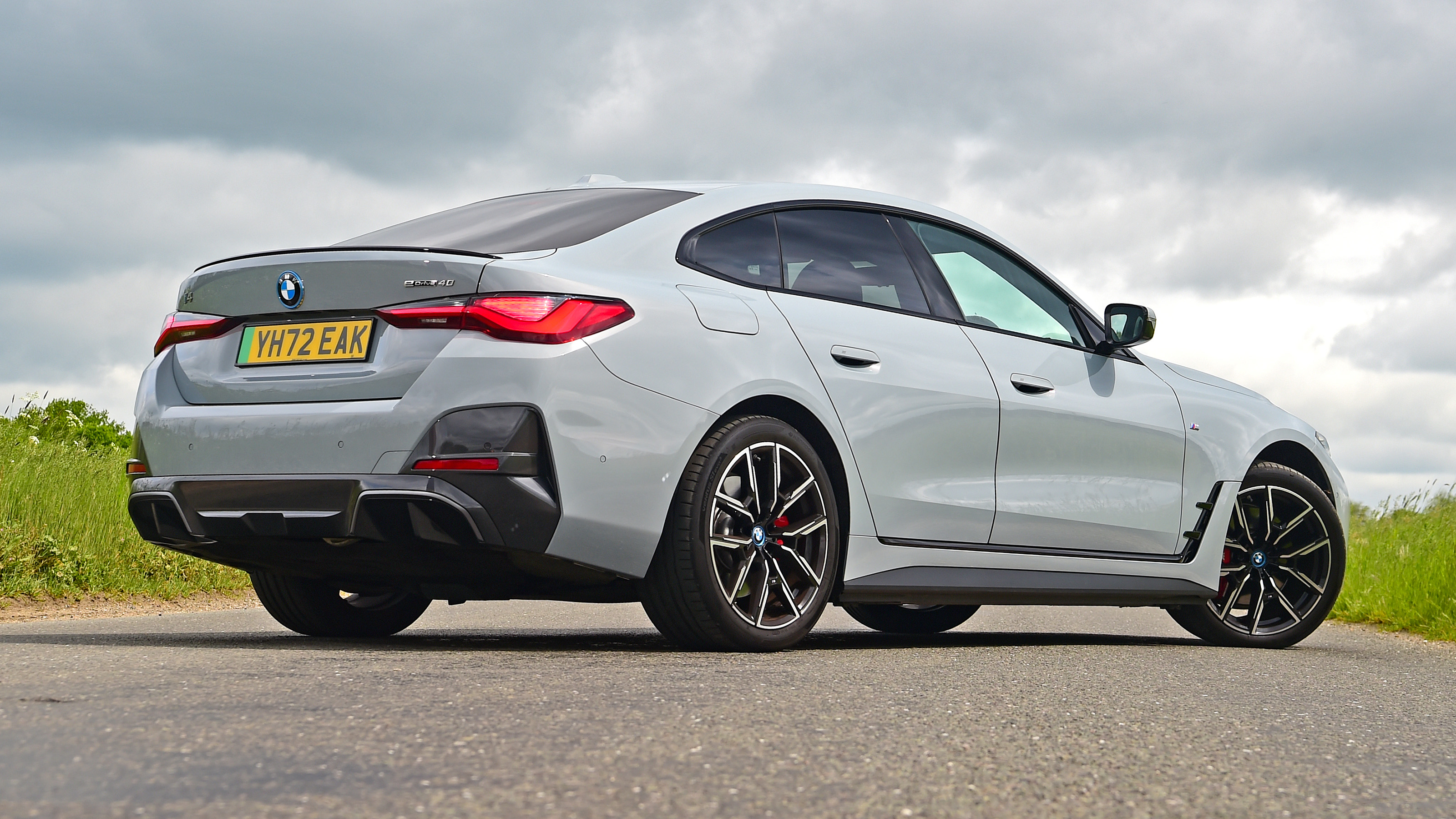 BMW i4 - rear static