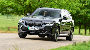 BMW iX3 - front 2