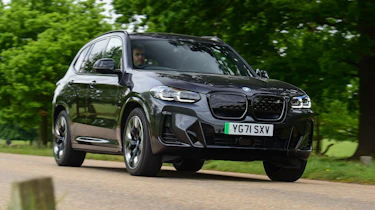 BMW iX3 - front 1